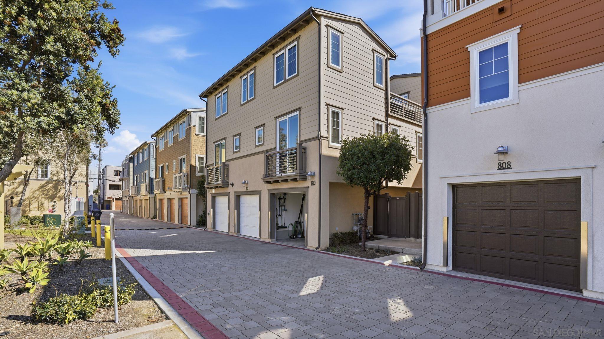 Detail Gallery Image 24 of 38 For 810  Santa Barbara Pl, San Diego,  CA 92109 - 2 Beds | 2 Baths