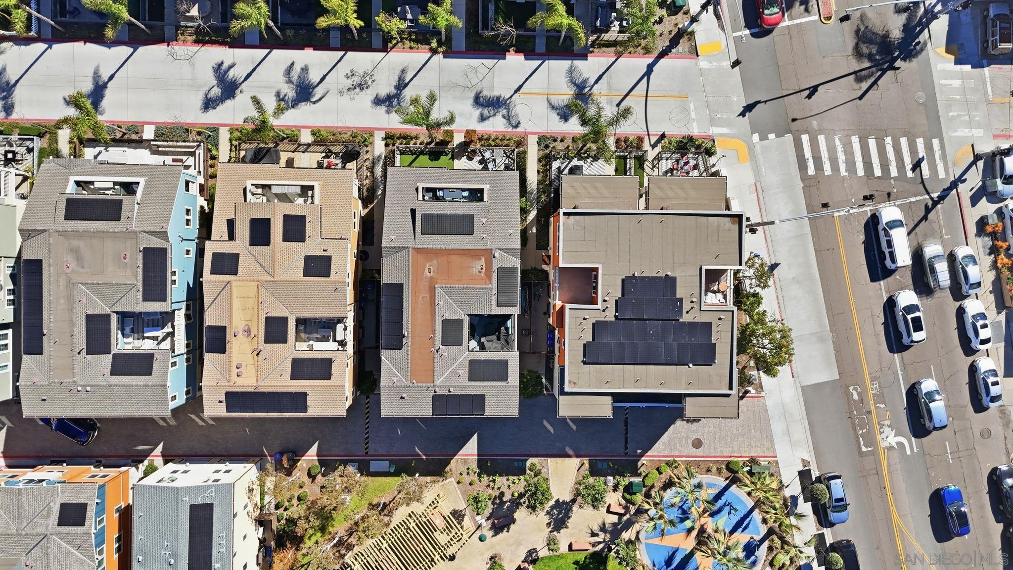 Detail Gallery Image 33 of 38 For 810  Santa Barbara Pl, San Diego,  CA 92109 - 2 Beds | 2 Baths