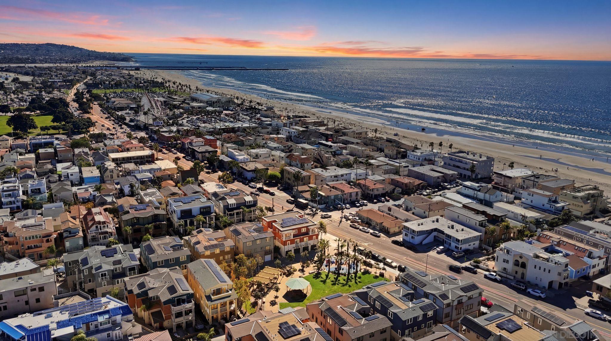 Detail Gallery Image 36 of 38 For 810  Santa Barbara Pl, San Diego,  CA 92109 - 2 Beds | 2 Baths