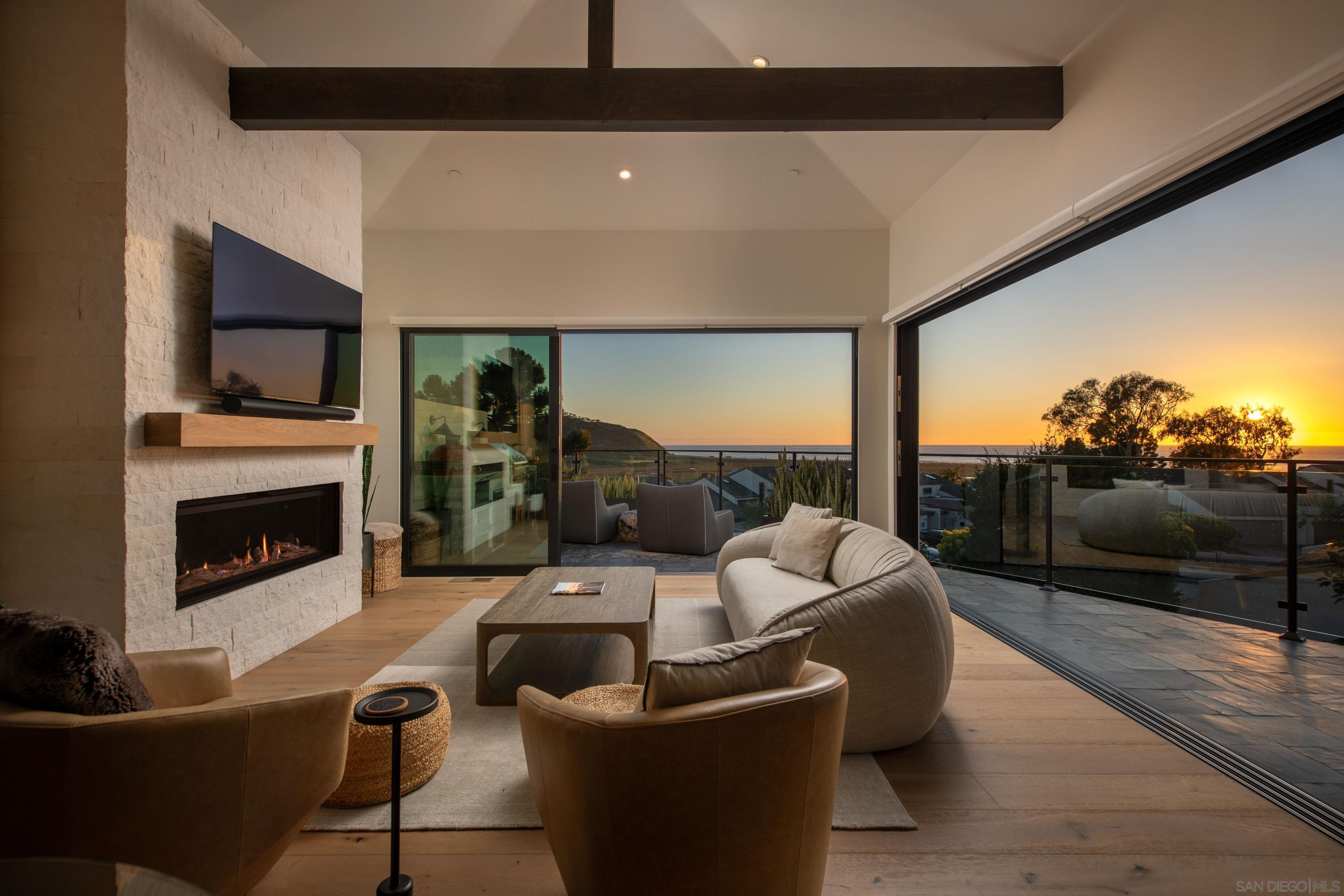 Front Image Thumbnail for SD260006923