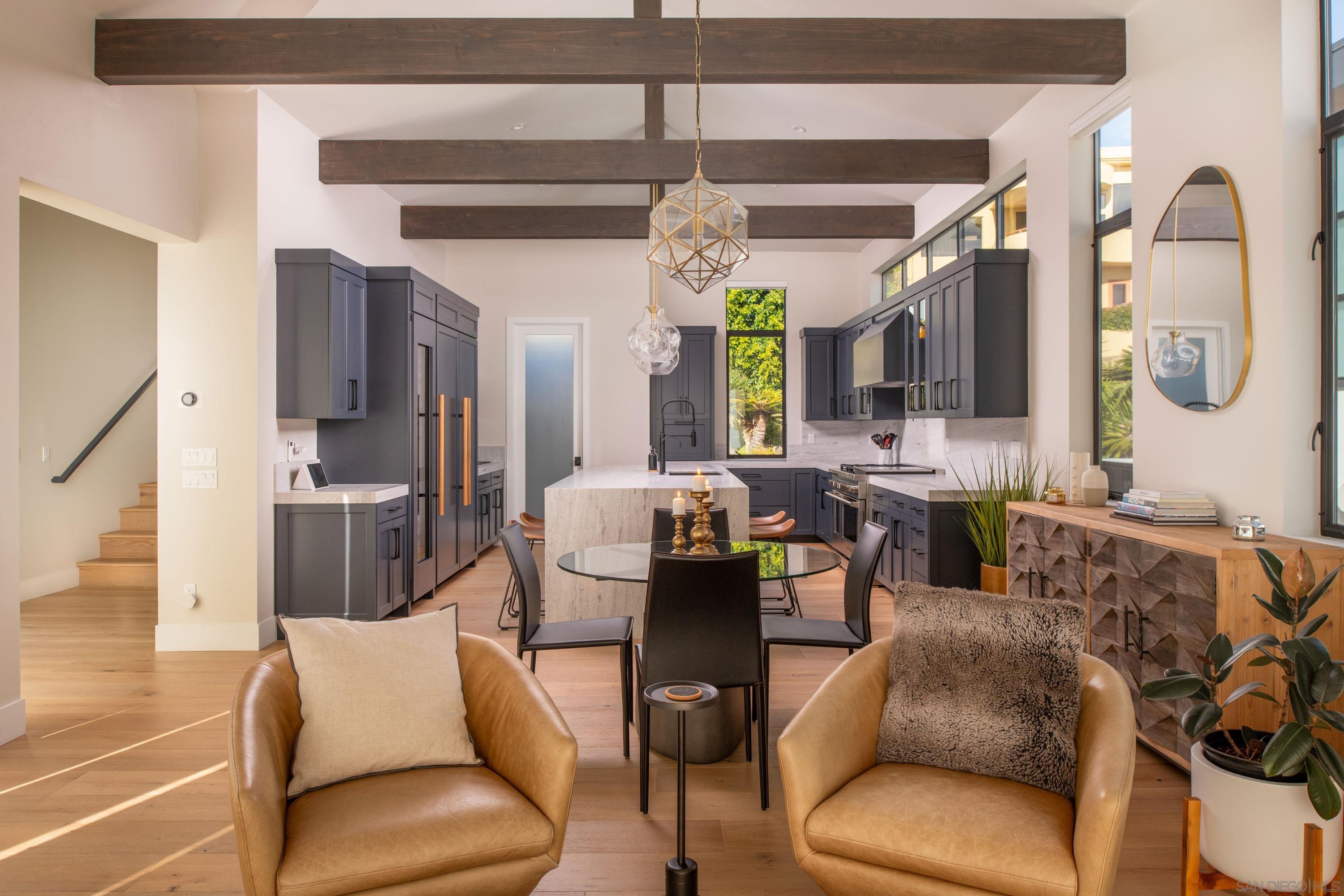 Detail Gallery Image 14 of 75 For 12994  via Esperia, Del Mar,  CA 92014 - 4 Beds | 4/1 Baths