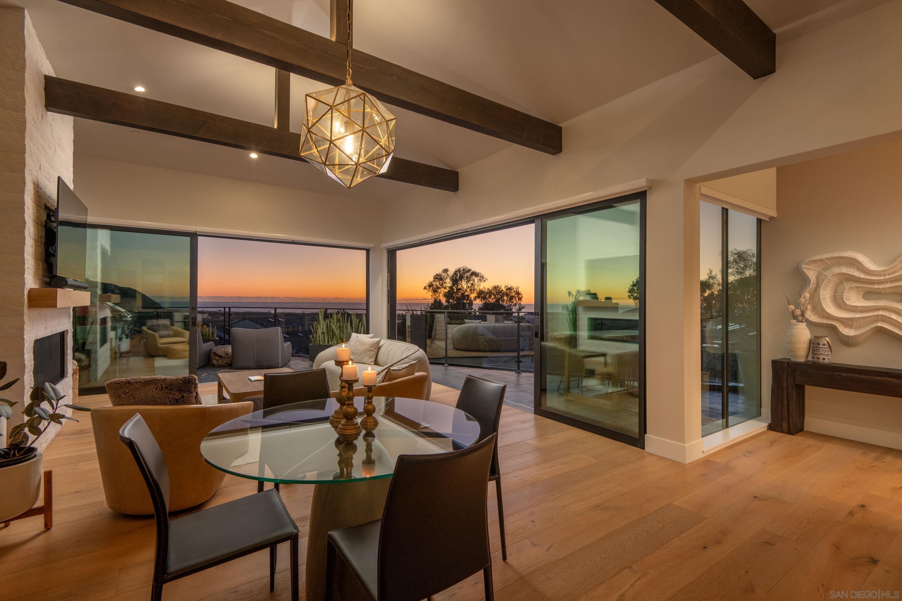 Detail Gallery Image 3 of 75 For 12994  via Esperia, Del Mar,  CA 92014 - 4 Beds | 4/1 Baths