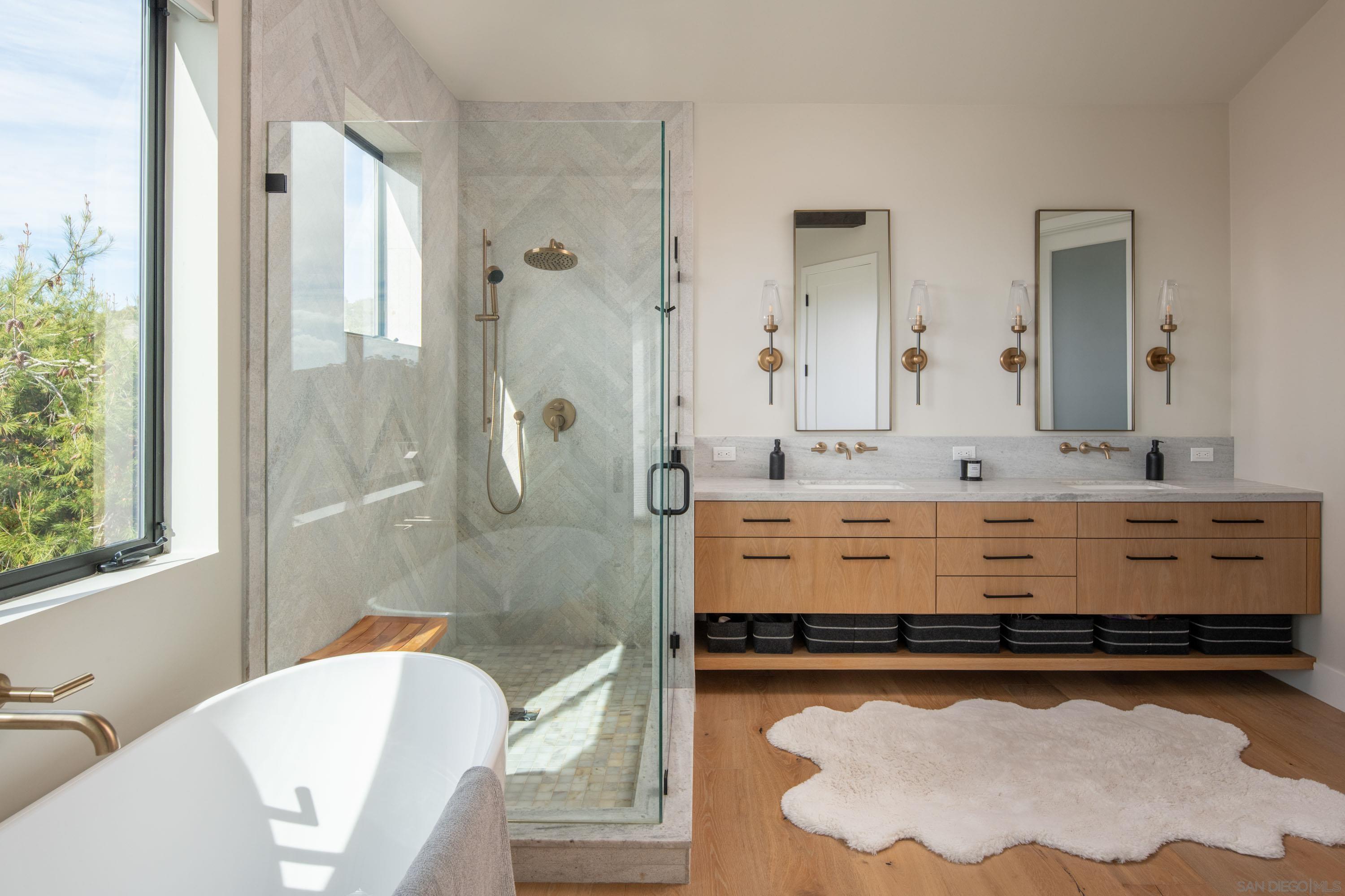 Detail Gallery Image 24 of 75 For 12994  via Esperia, Del Mar,  CA 92014 - 4 Beds | 4/1 Baths