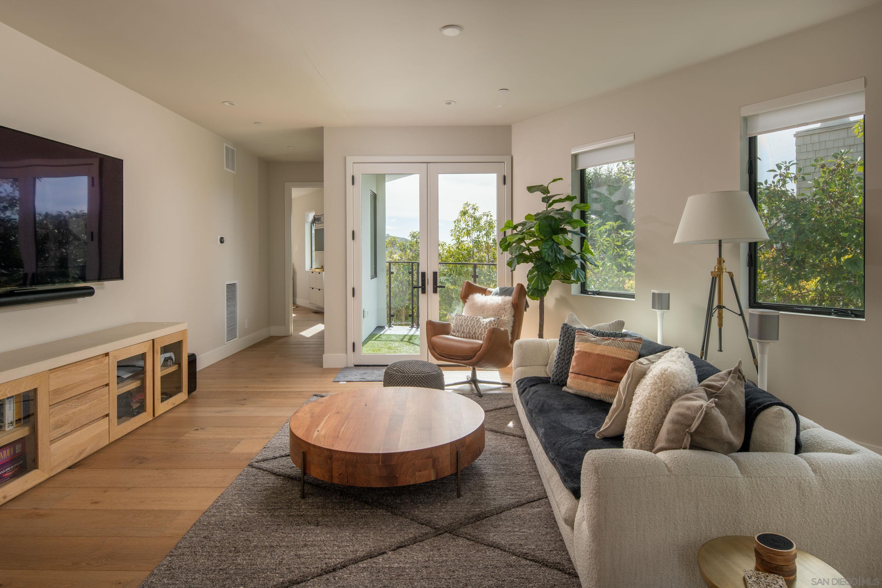 Detail Gallery Image 30 of 75 For 12994  via Esperia, Del Mar,  CA 92014 - 4 Beds | 4/1 Baths