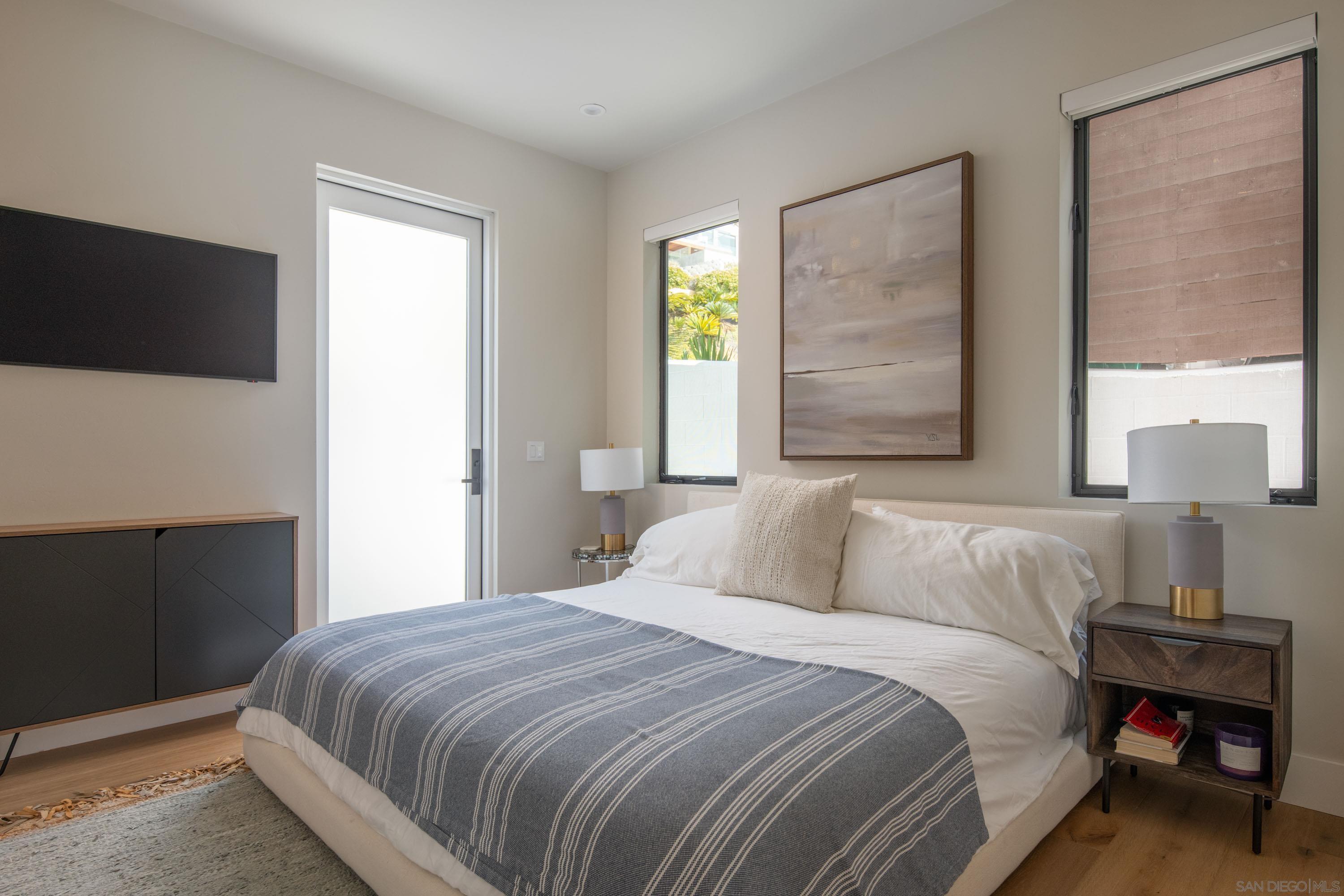 Detail Gallery Image 34 of 75 For 12994  via Esperia, Del Mar,  CA 92014 - 4 Beds | 4/1 Baths