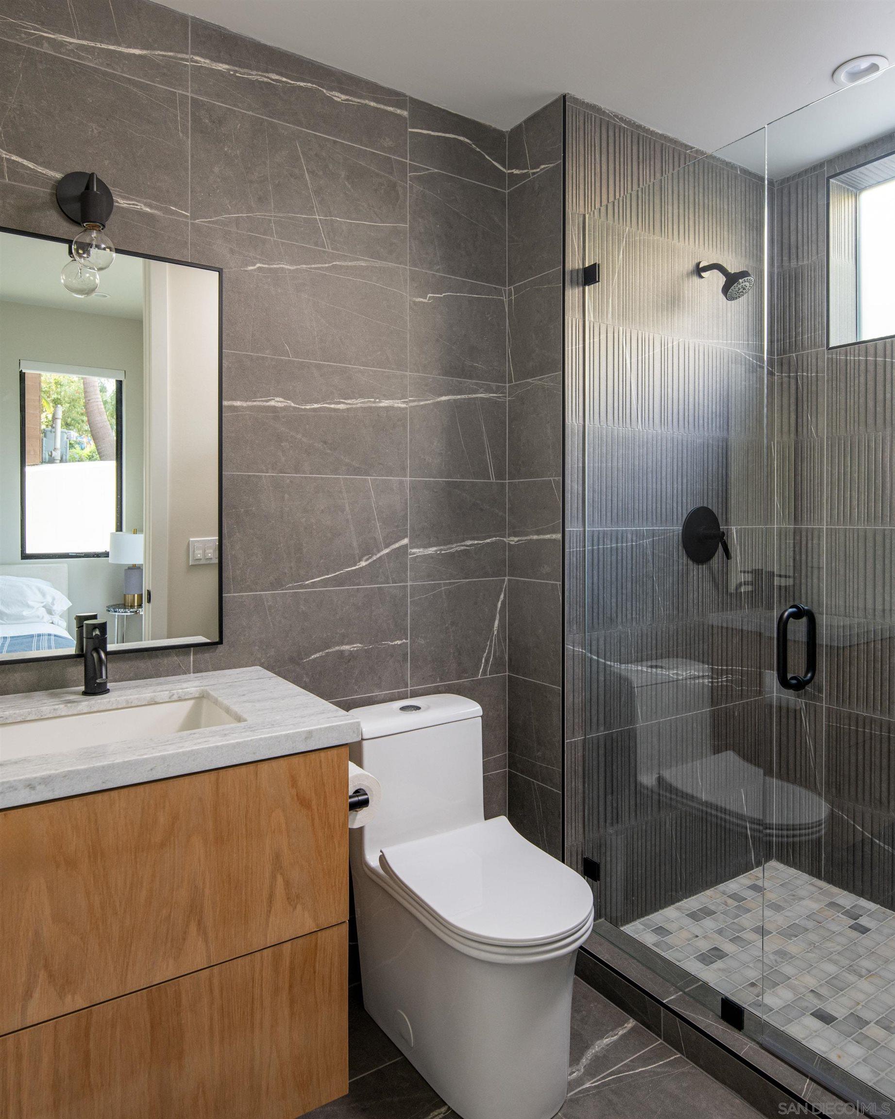 Detail Gallery Image 35 of 75 For 12994  via Esperia, Del Mar,  CA 92014 - 4 Beds | 4/1 Baths