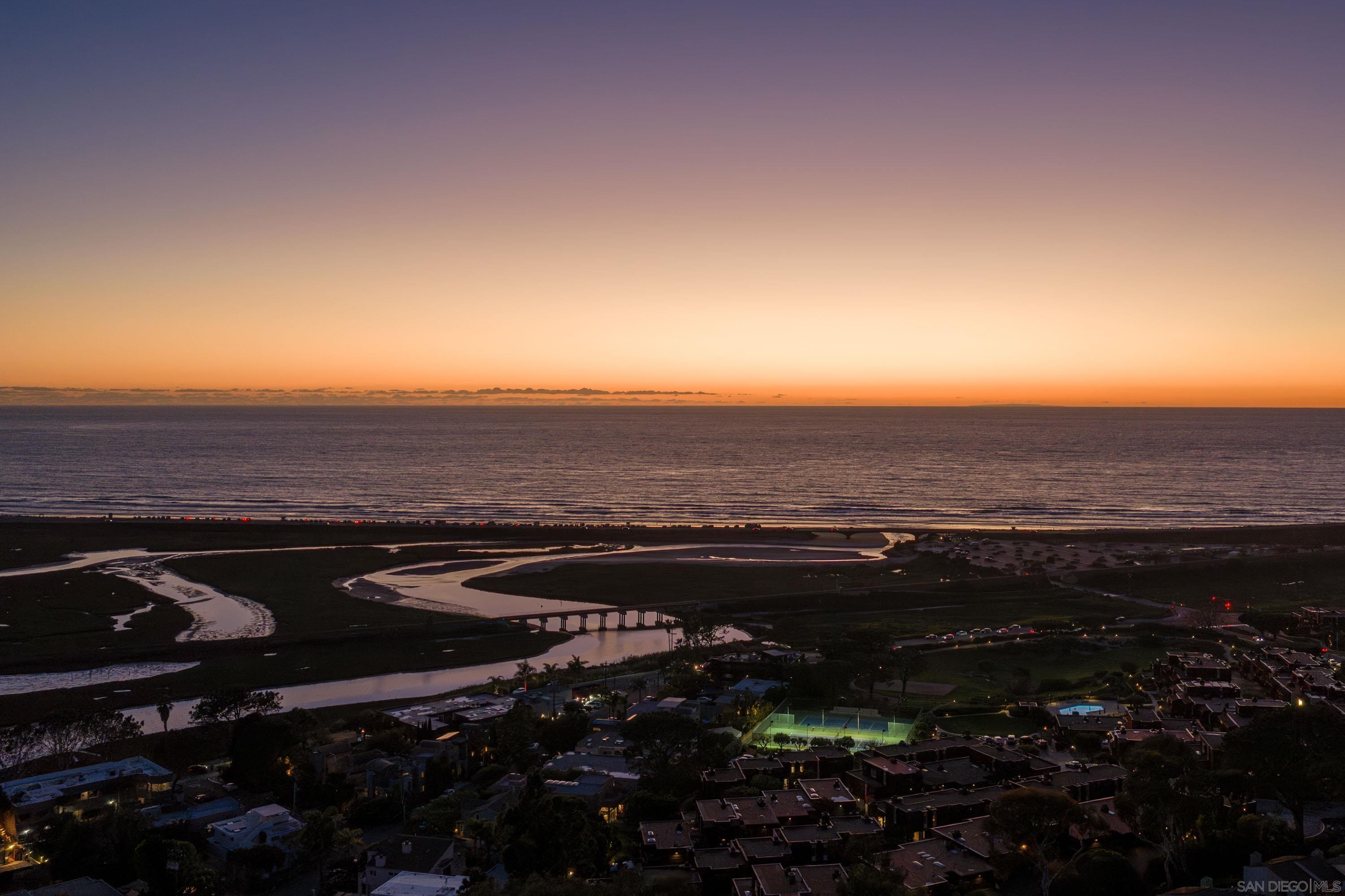 Detail Gallery Image 48 of 75 For 12994  via Esperia, Del Mar,  CA 92014 - 4 Beds | 4/1 Baths