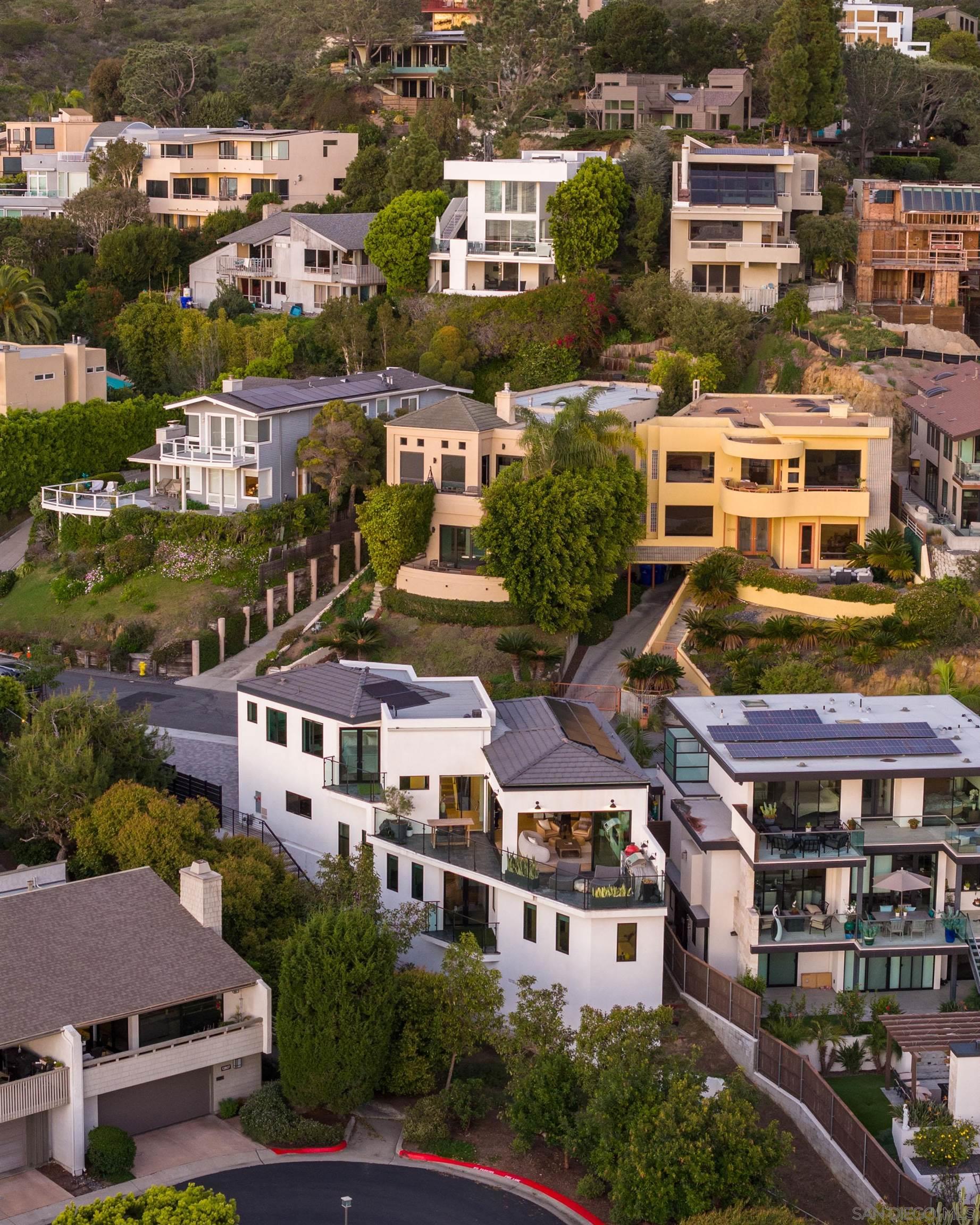 Detail Gallery Image 58 of 75 For 12994  via Esperia, Del Mar,  CA 92014 - 4 Beds | 4/1 Baths