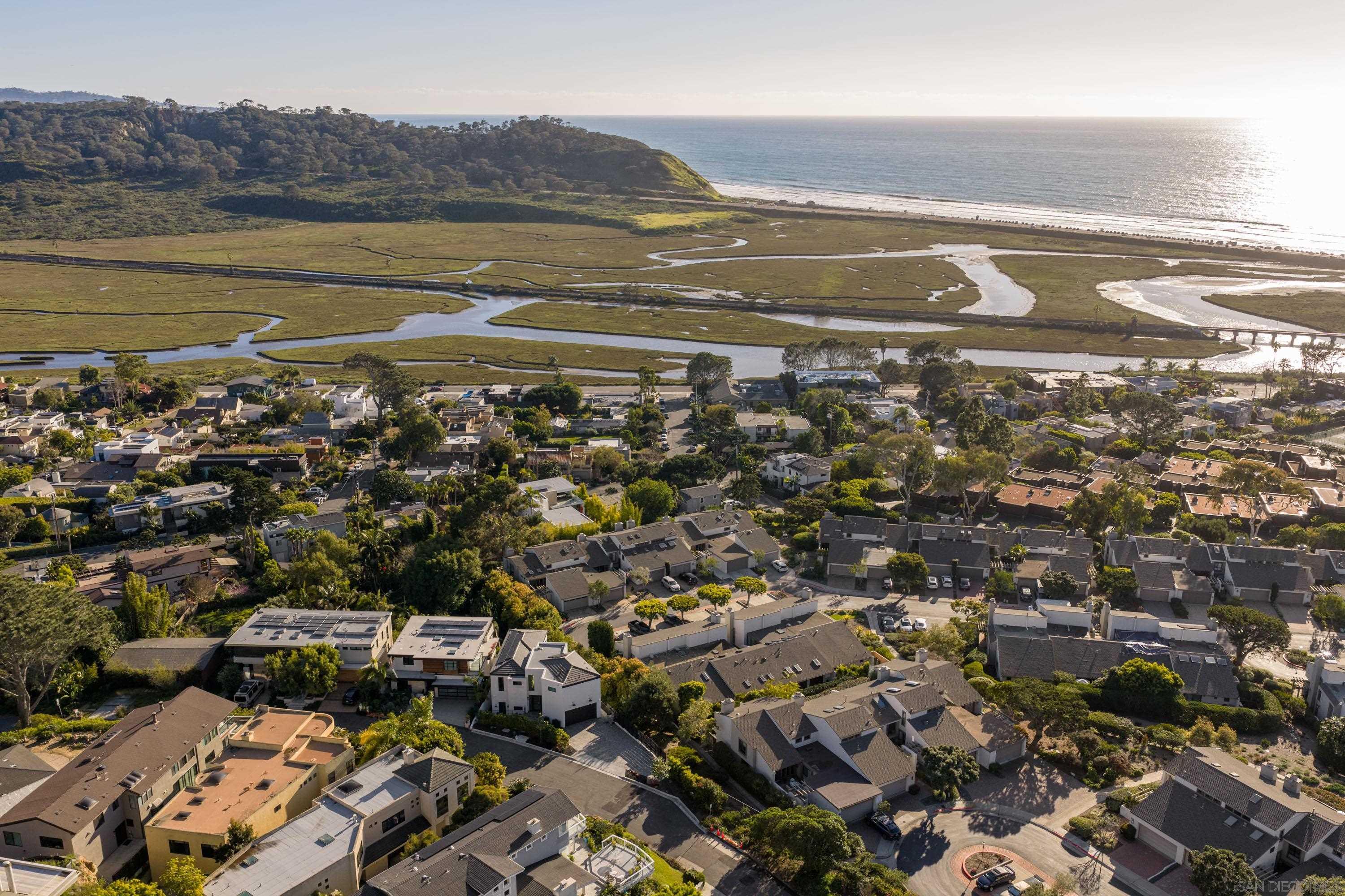 Detail Gallery Image 63 of 75 For 12994  via Esperia, Del Mar,  CA 92014 - 4 Beds | 4/1 Baths