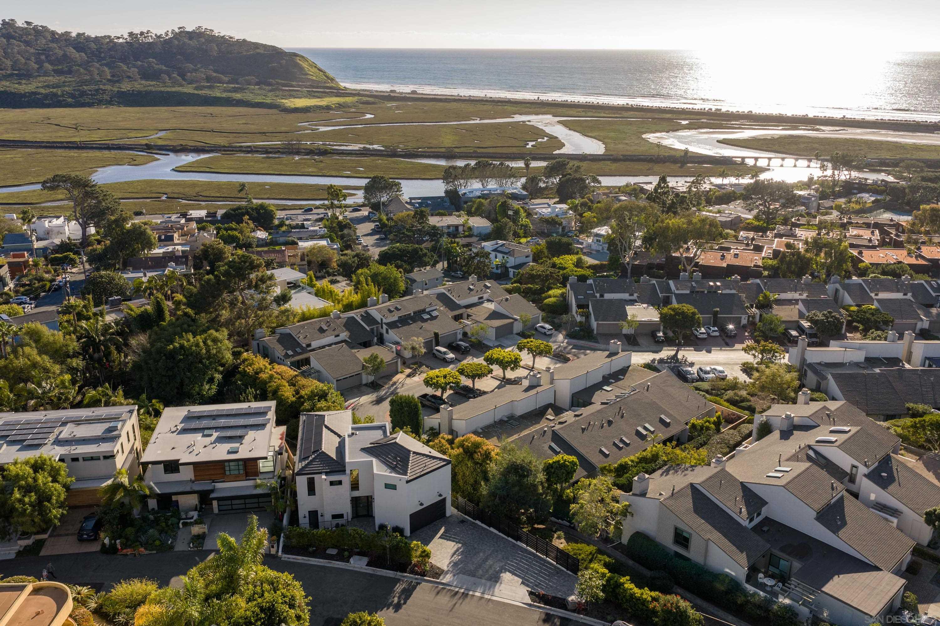 Detail Gallery Image 67 of 75 For 12994  via Esperia, Del Mar,  CA 92014 - 4 Beds | 4/1 Baths