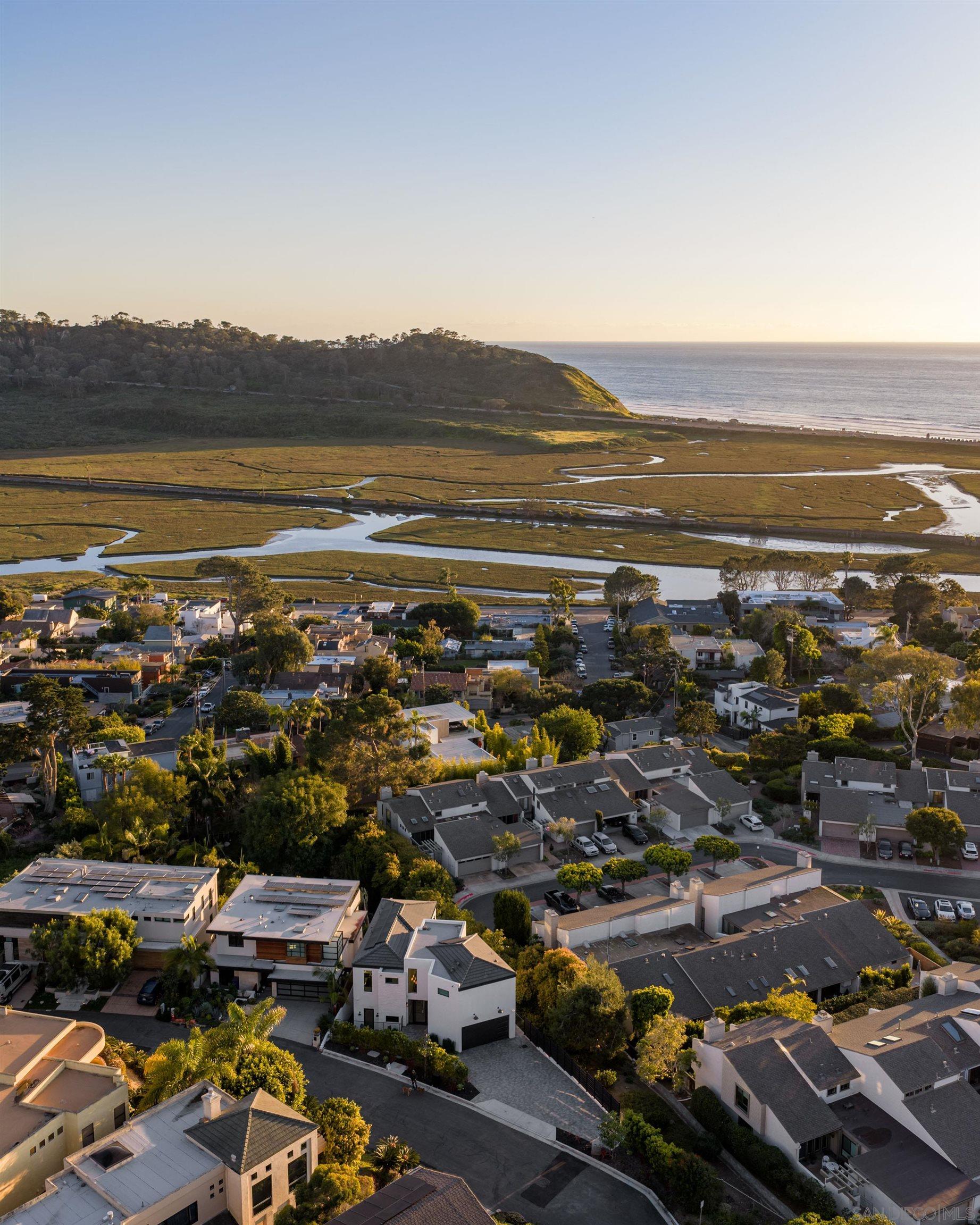 Detail Gallery Image 69 of 75 For 12994  via Esperia, Del Mar,  CA 92014 - 4 Beds | 4/1 Baths