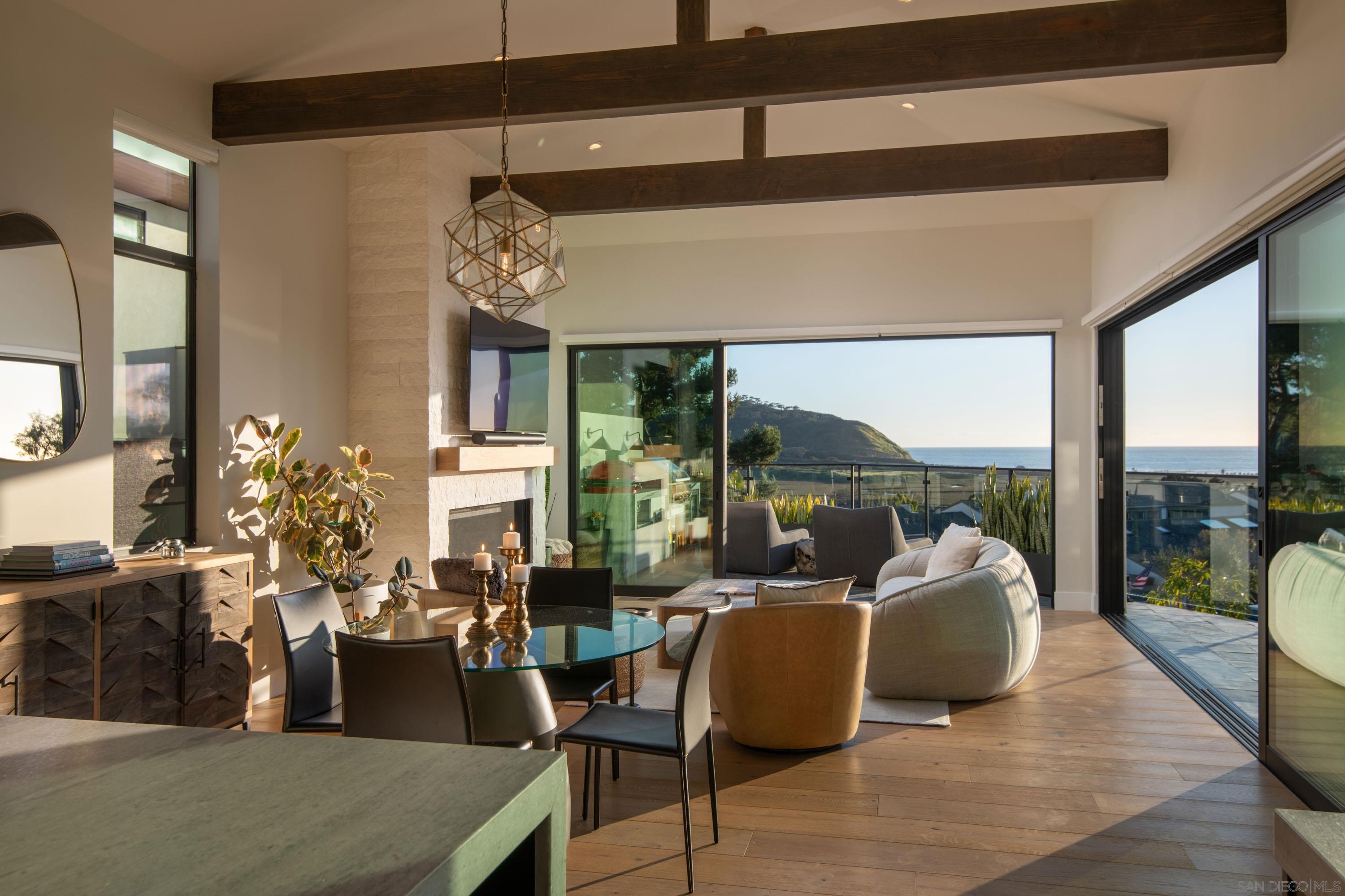 Detail Gallery Image 8 of 75 For 12994  via Esperia, Del Mar,  CA 92014 - 4 Beds | 4/1 Baths