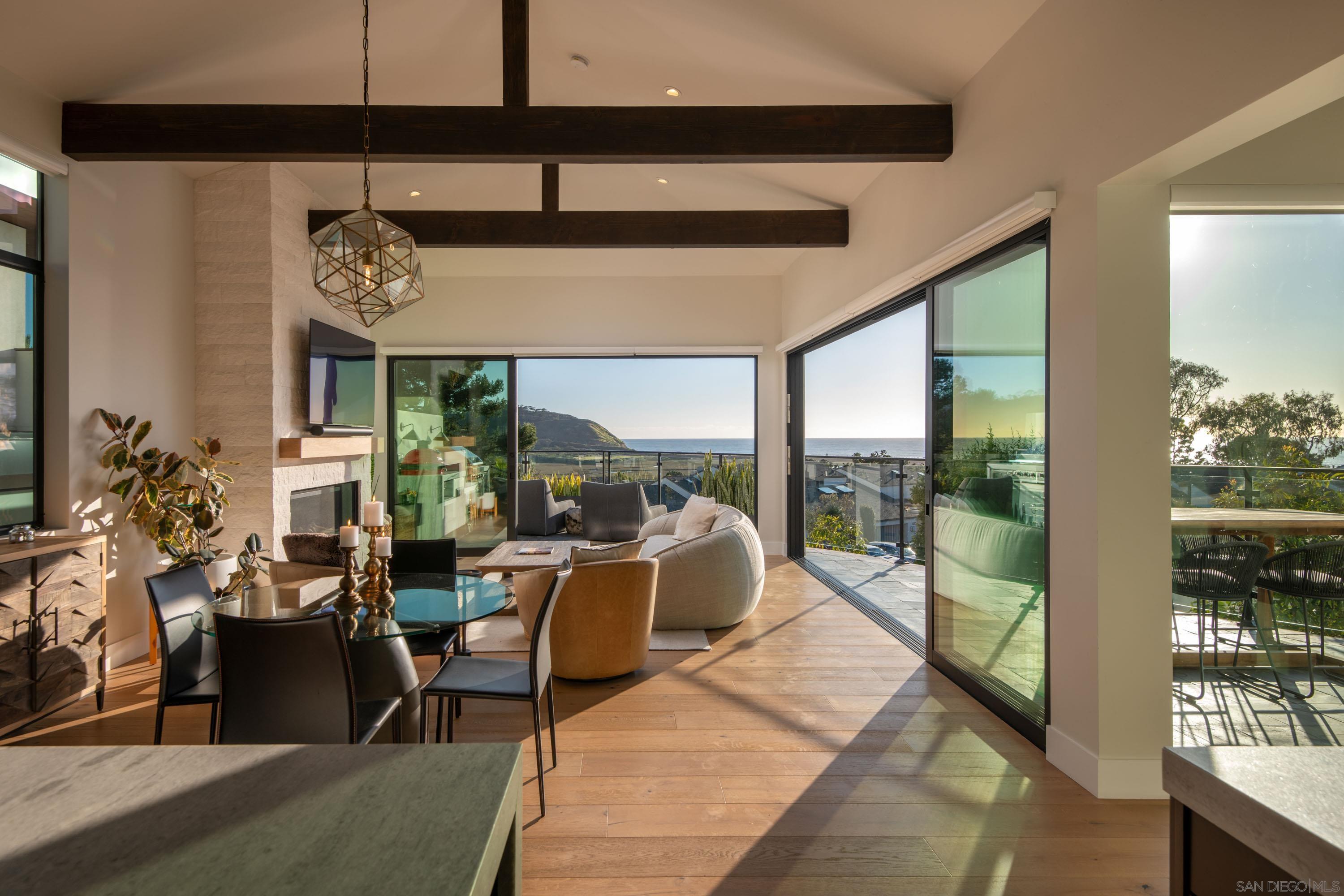 Detail Gallery Image 9 of 75 For 12994  via Esperia, Del Mar,  CA 92014 - 4 Beds | 4/1 Baths