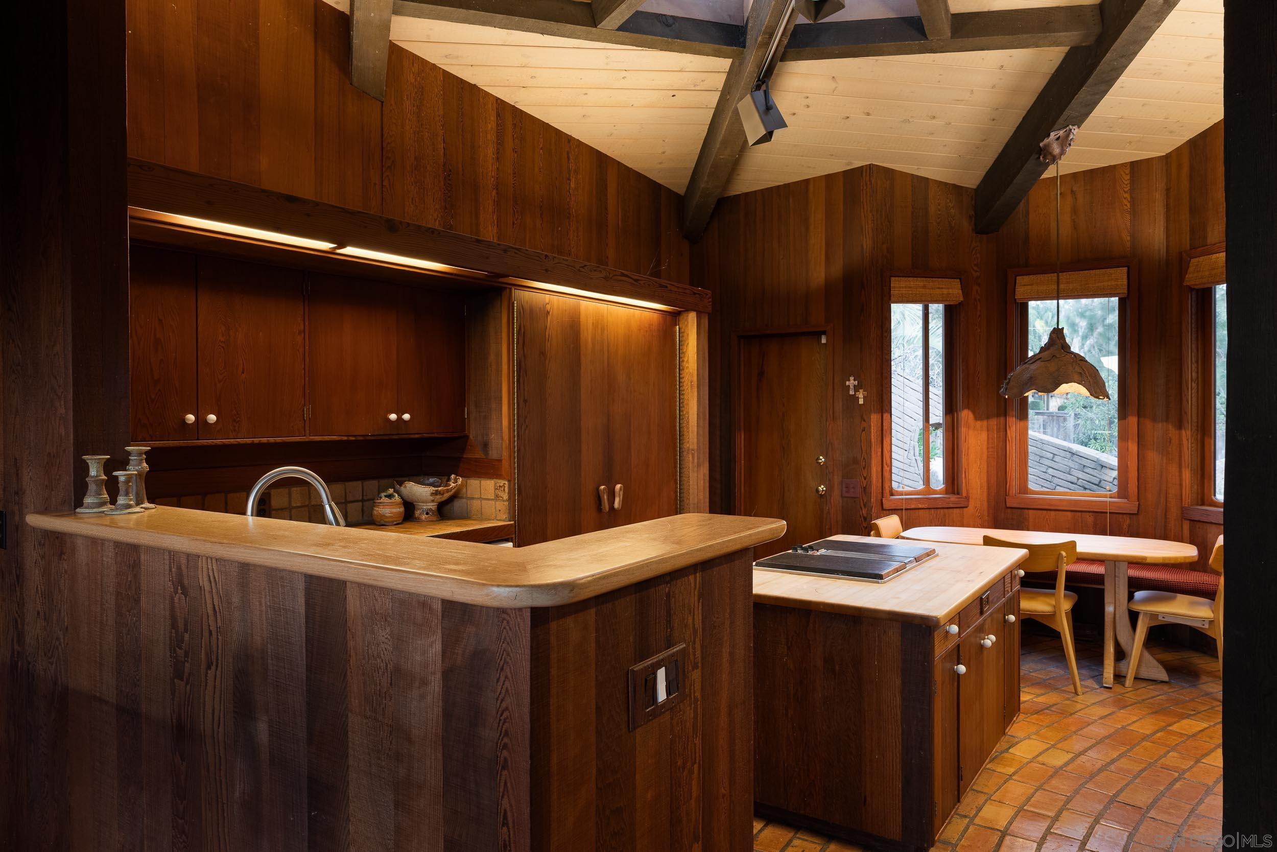 Detail Gallery Image 8 of 29 For 16512  Wilderness Road, Poway,  CA 92064 - 4 Beds | 2 Baths