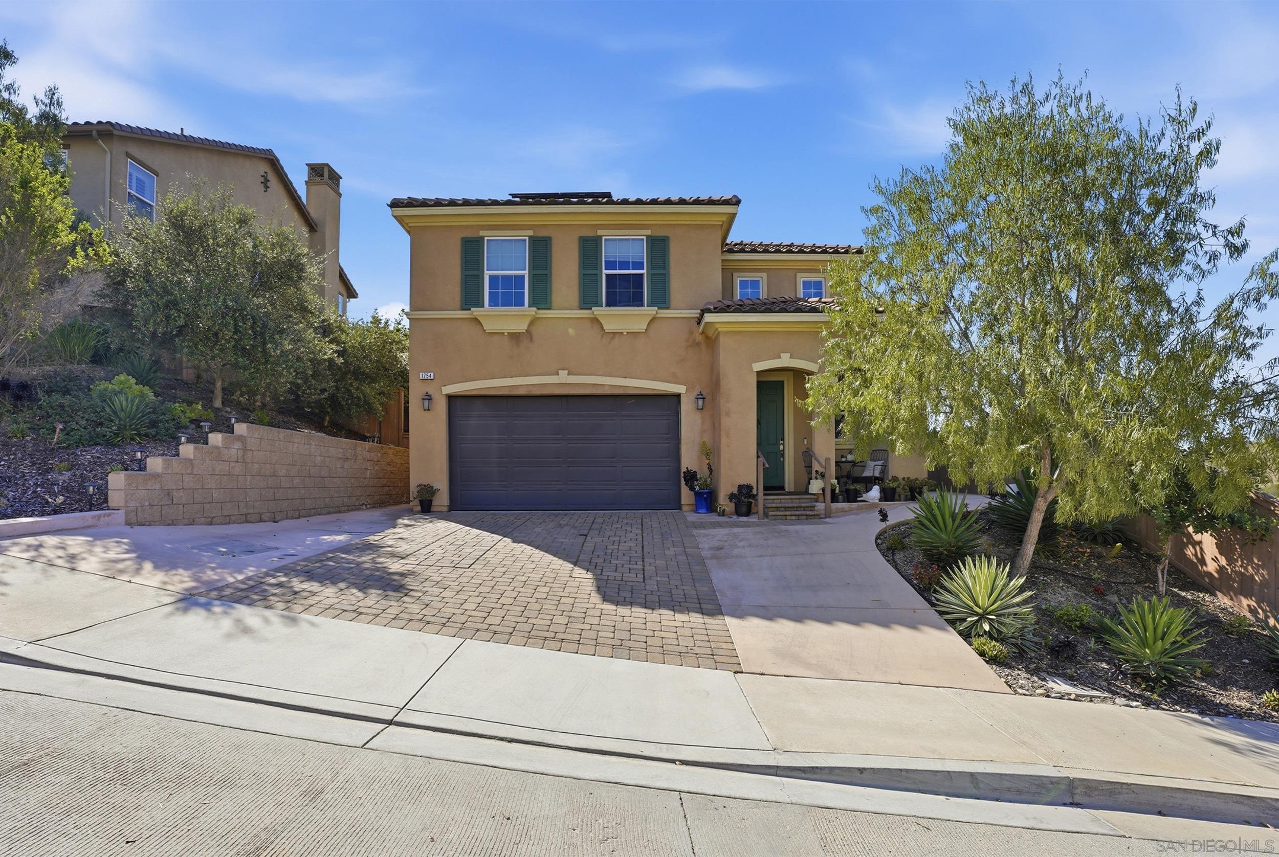 Front Image Thumbnail for SD260006925