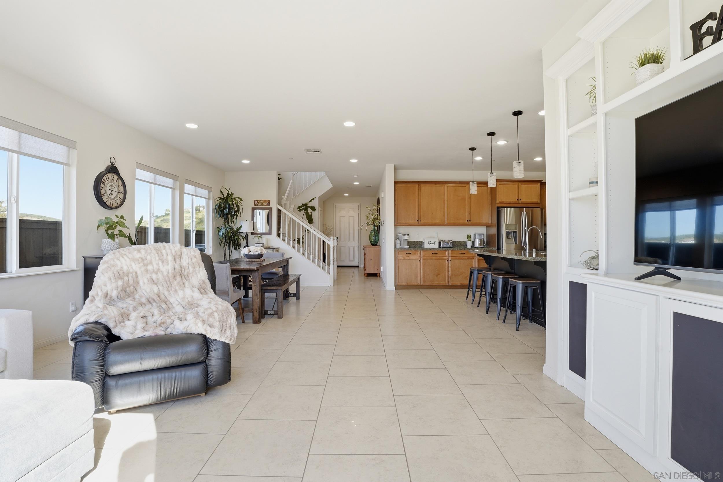 Detail Gallery Image 19 of 35 For 1754  Avenida Regina, San Marcos,  CA 92069 - 5 Beds | 3/1 Baths