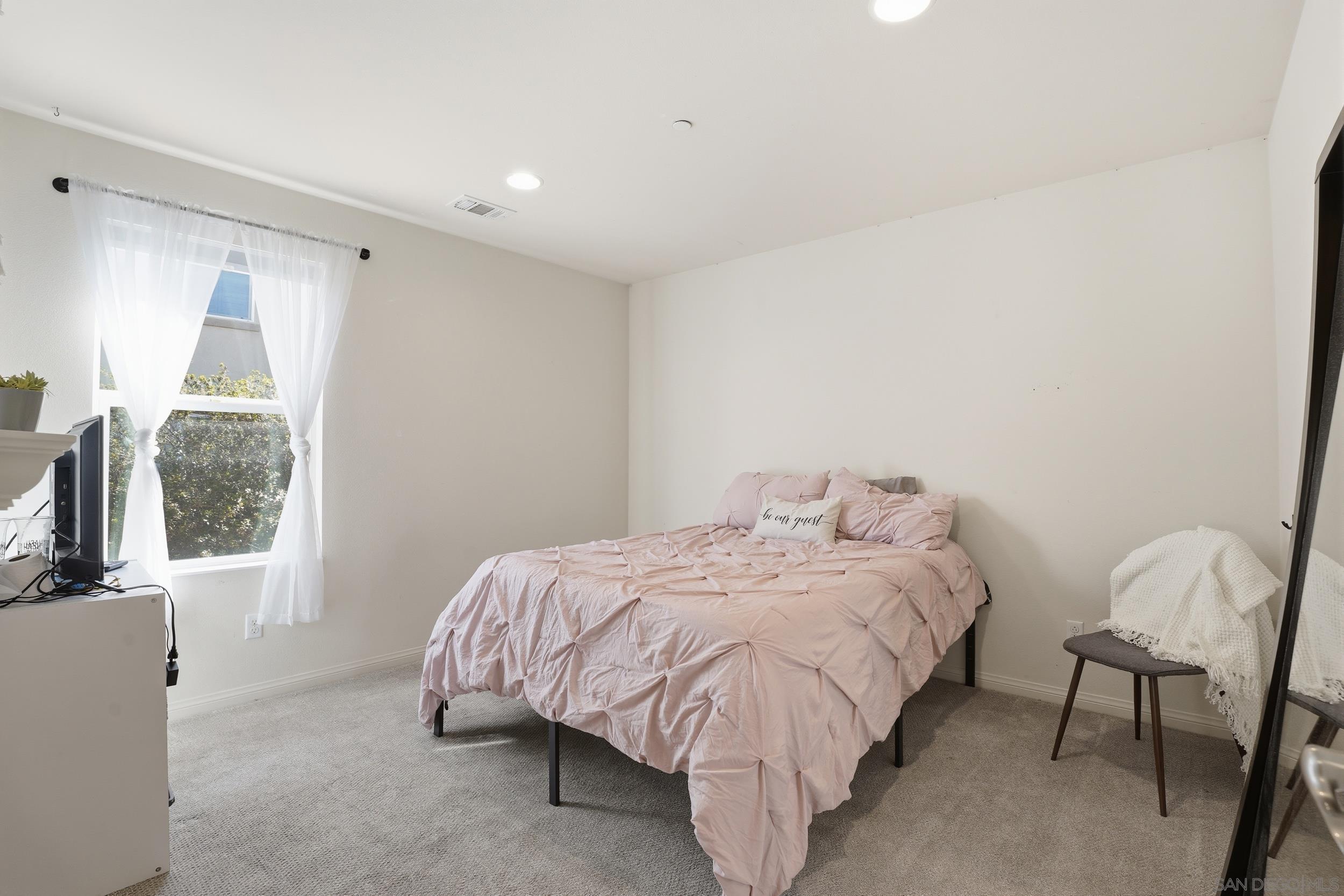 Detail Gallery Image 33 of 35 For 1754  Avenida Regina, San Marcos,  CA 92069 - 5 Beds | 3/1 Baths