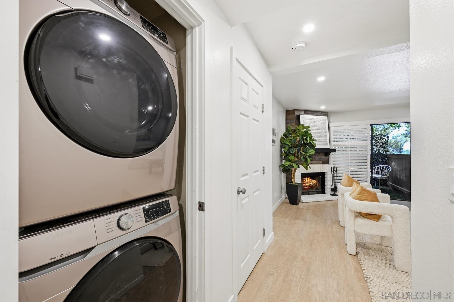 Detail Gallery Image 9 of 16 For 8362  via Sonoma  C,  La Jolla,  CA 92037 - 1 Beds | 1 Baths