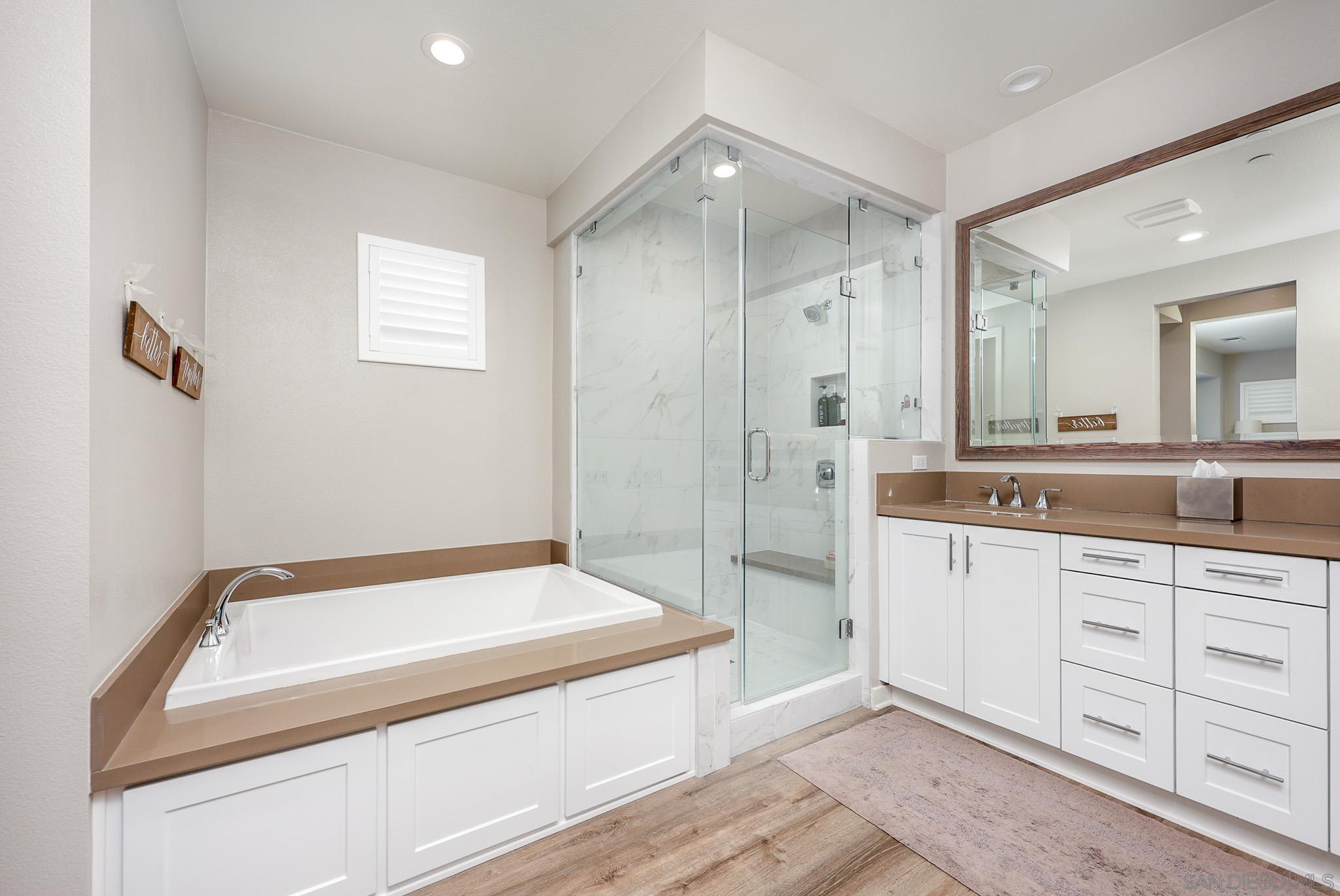 Detail Gallery Image 12 of 32 For 16205  Camden Cir, San Diego,  CA 92127 - 3 Beds | 3/1 Baths