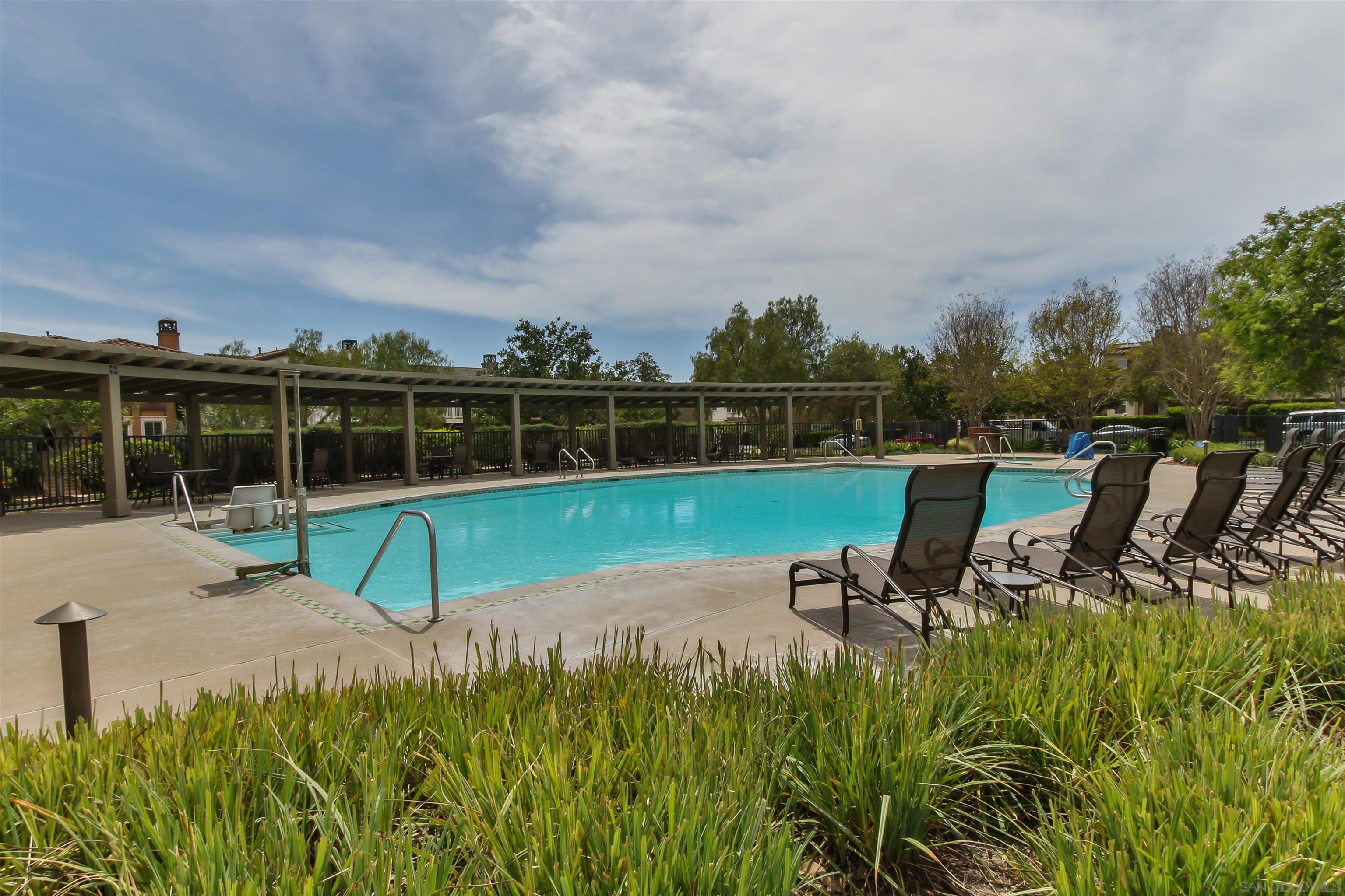 Detail Gallery Image 25 of 32 For 16205  Camden Cir, San Diego,  CA 92127 - 3 Beds | 3/1 Baths