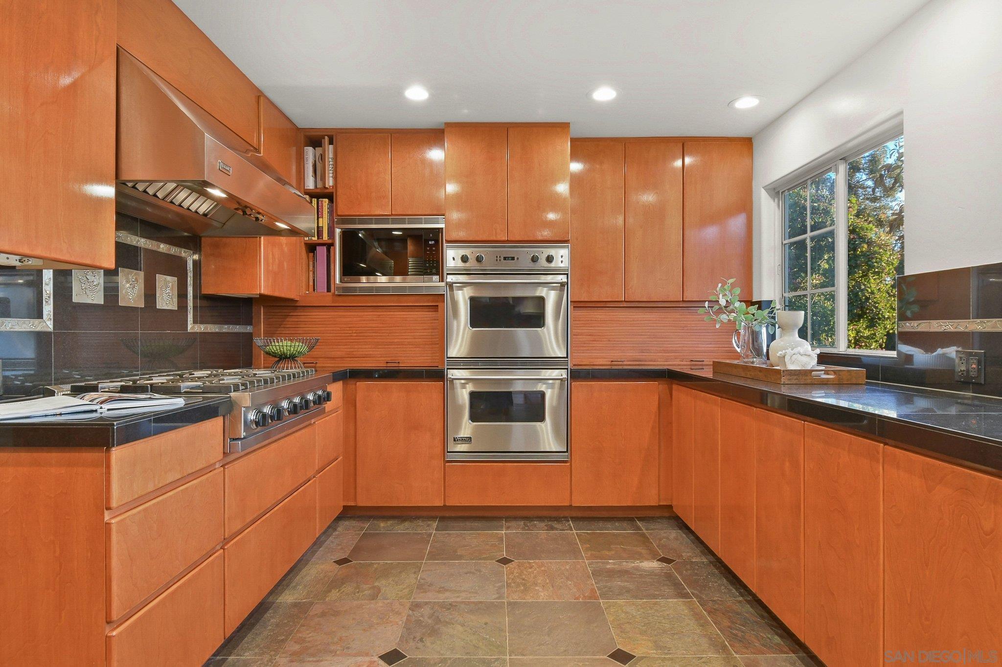 Detail Gallery Image 17 of 63 For 224  Seeman Drive, Encinitas,  CA 92024 - 4 Beds | 4 Baths