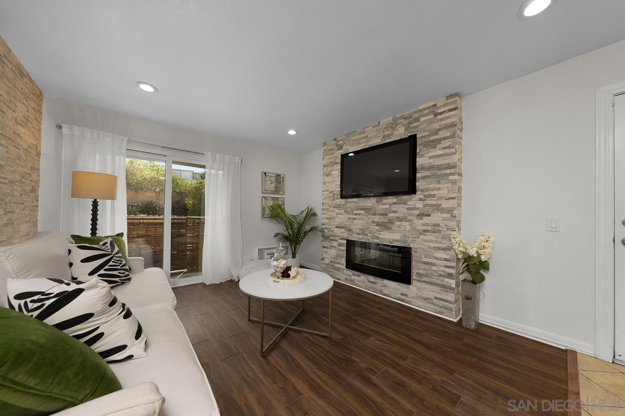 Detail Gallery Image 2 of 26 For 9860  Dale  #C3,  Spring Valley,  CA 91977 - 1 Beds | 1 Baths