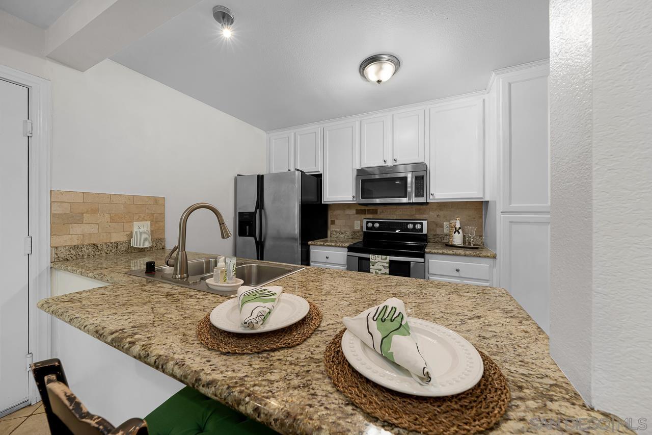 Detail Gallery Image 7 of 26 For 9860  Dale  #C3,  Spring Valley,  CA 91977 - 1 Beds | 1 Baths