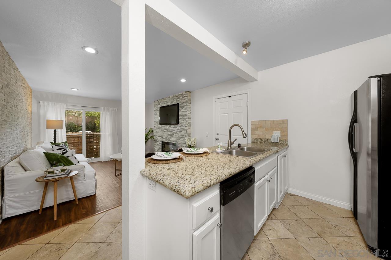 Detail Gallery Image 8 of 26 For 9860  Dale  #C3,  Spring Valley,  CA 91977 - 1 Beds | 1 Baths