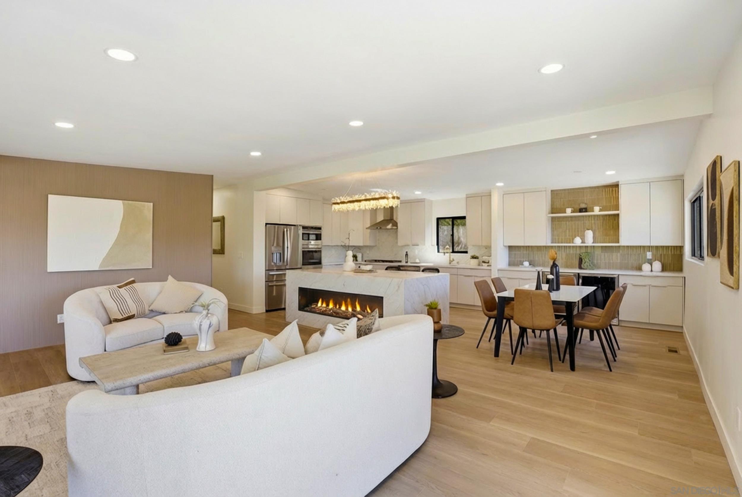 Detail Gallery Image 11 of 41 For 3428  Quimby St, San Diego,  CA 92106 - 3 Beds | 2 Baths