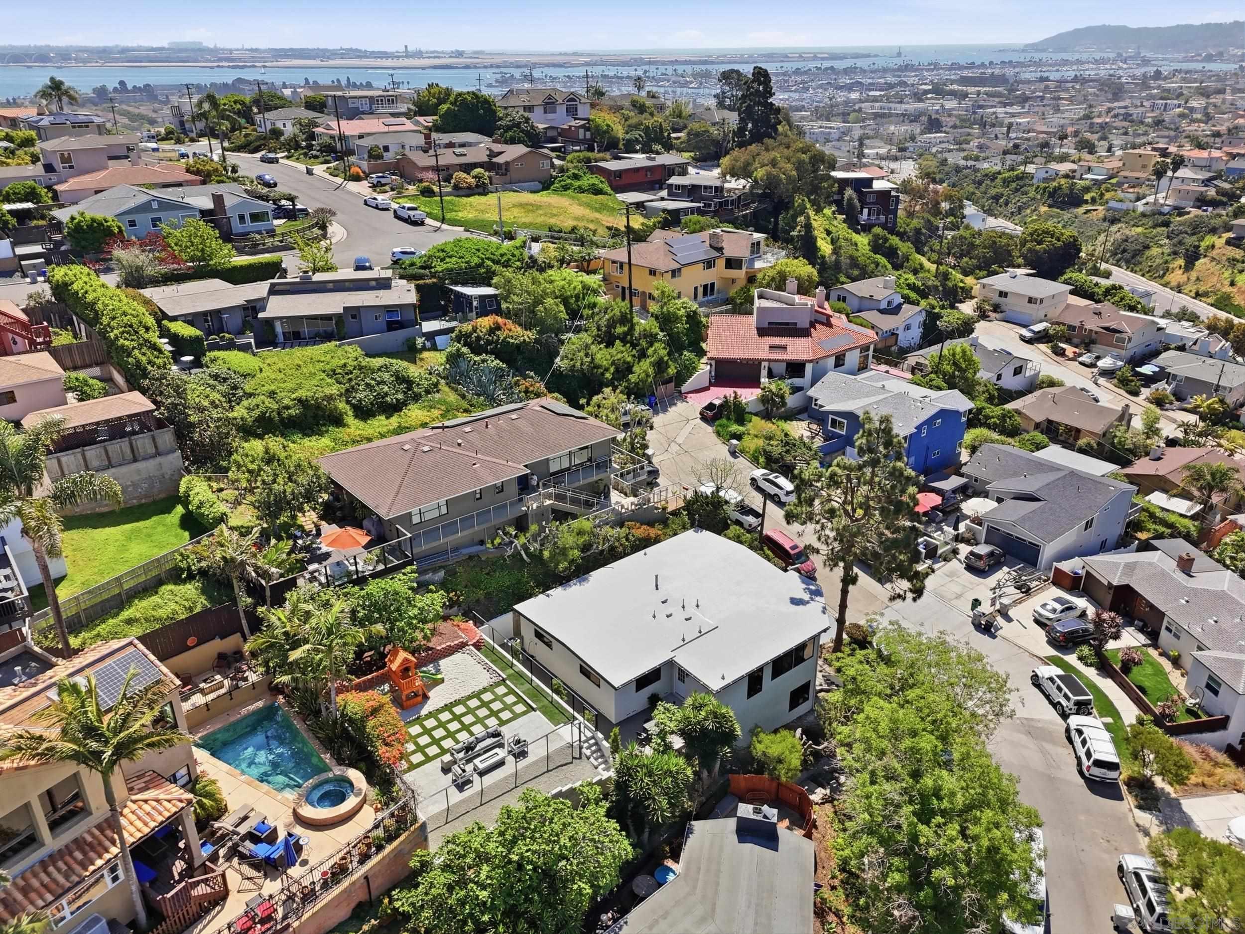 Detail Gallery Image 6 of 41 For 3428  Quimby St, San Diego,  CA 92106 - 3 Beds | 2 Baths