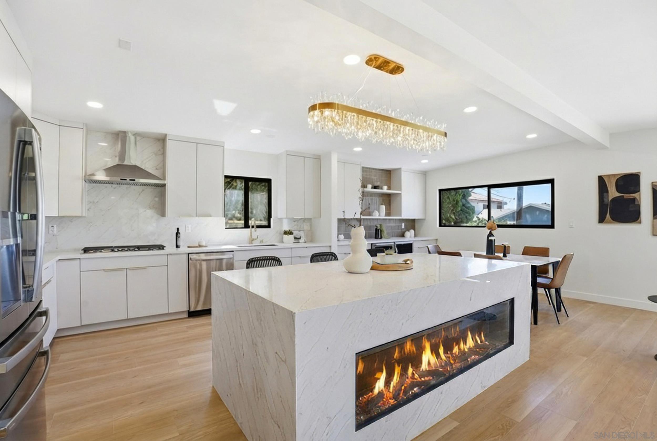 Detail Gallery Image 8 of 41 For 3428  Quimby St, San Diego,  CA 92106 - 3 Beds | 2 Baths