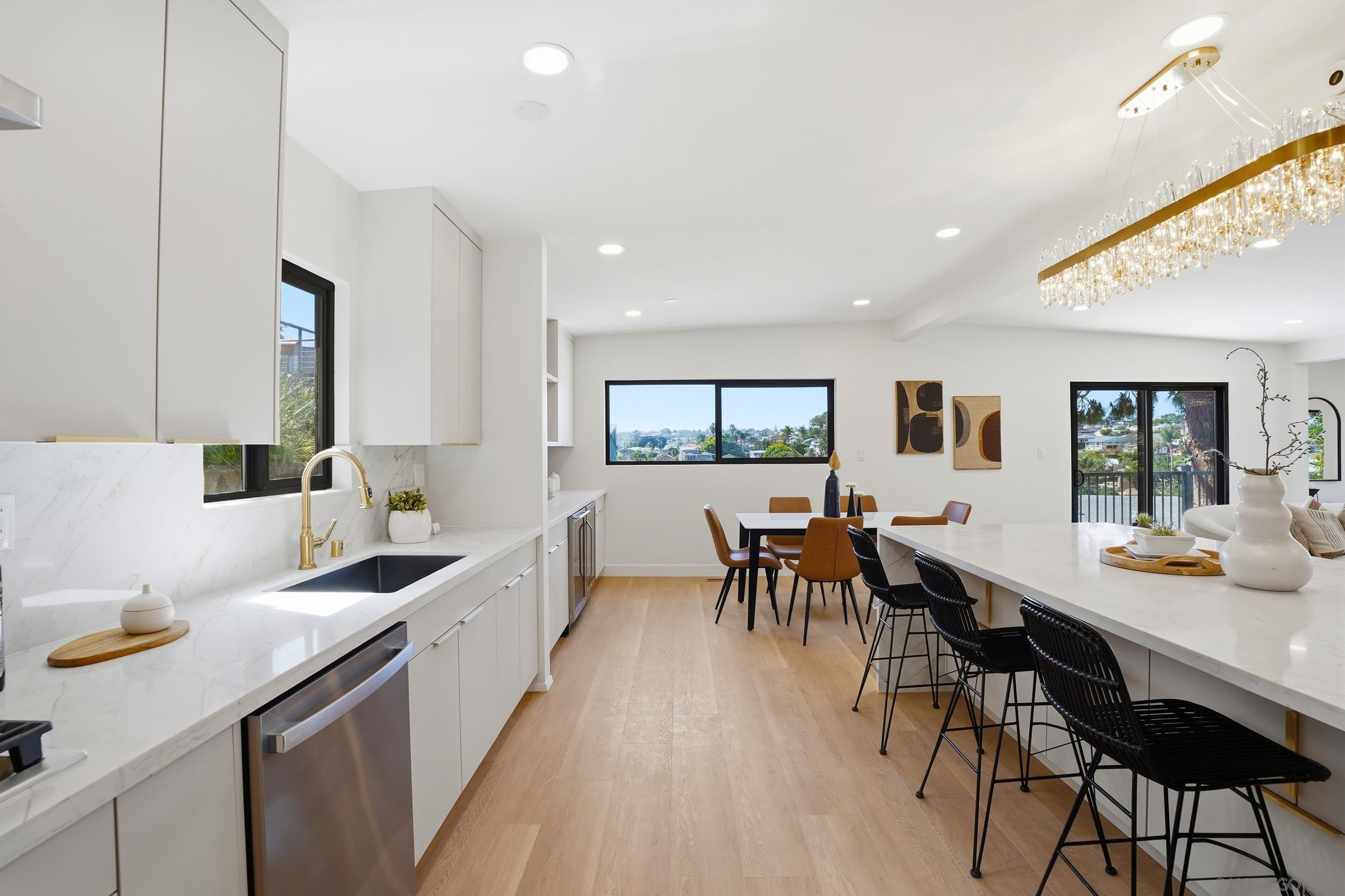 Detail Gallery Image 10 of 41 For 3428  Quimby St, San Diego,  CA 92106 - 3 Beds | 2 Baths