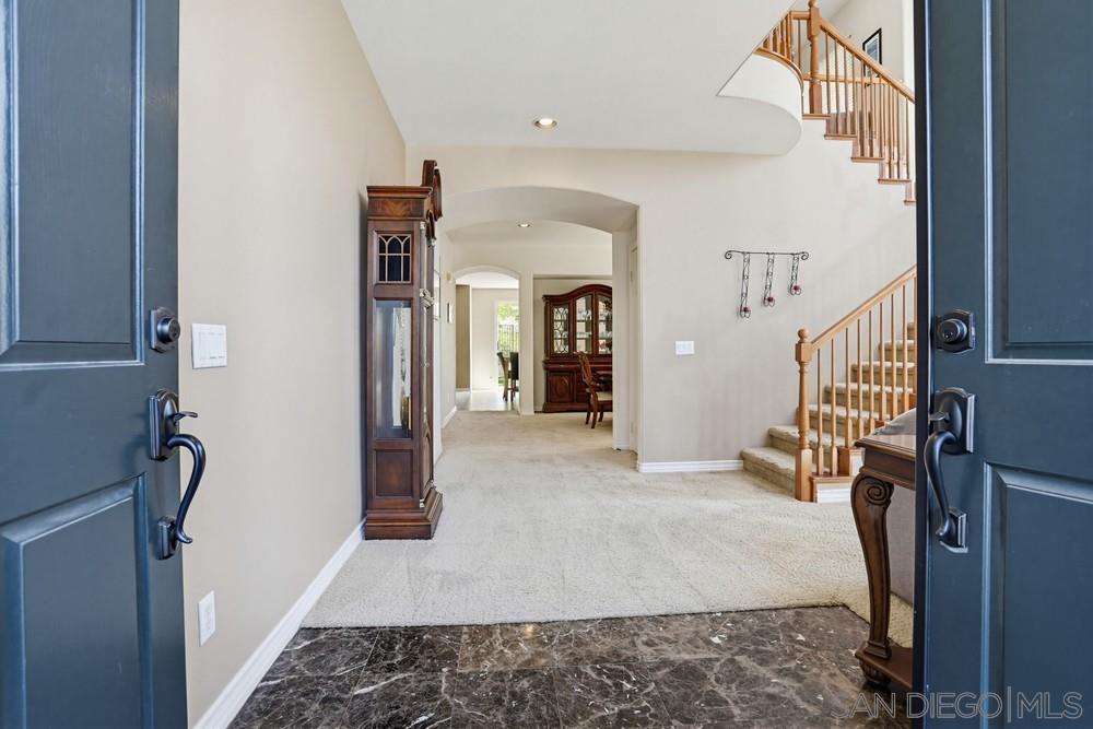 Detail Gallery Image 12 of 45 For 13673  Shoal Summit, San Diego,  CA 92128 - 5 Beds | 2/1 Baths