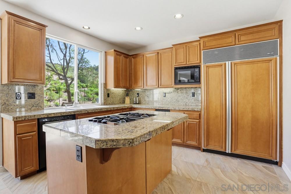 Detail Gallery Image 22 of 45 For 13673  Shoal Summit, San Diego,  CA 92128 - 5 Beds | 2/1 Baths