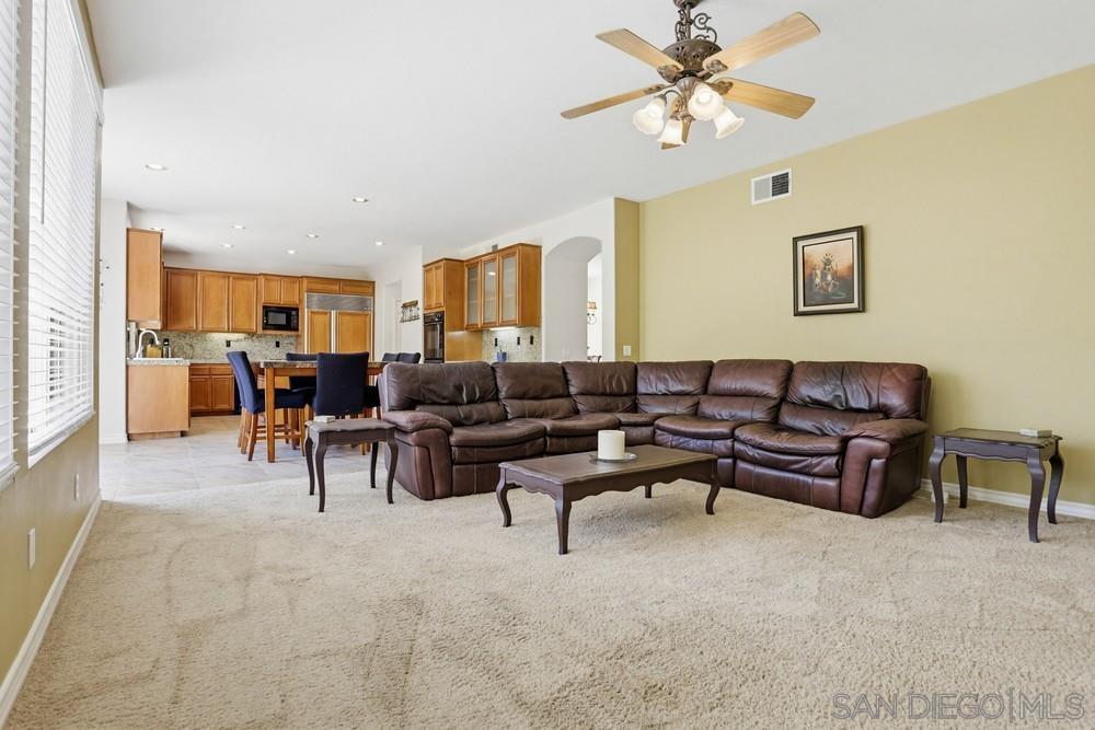 Detail Gallery Image 25 of 45 For 13673  Shoal Summit, San Diego,  CA 92128 - 5 Beds | 2/1 Baths