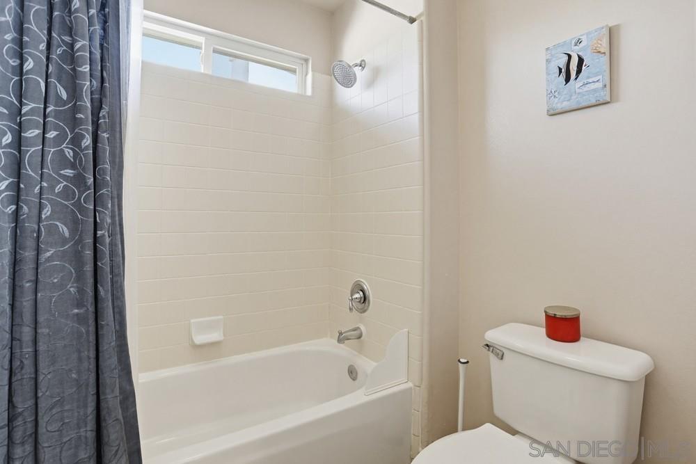 Detail Gallery Image 38 of 45 For 13673  Shoal Summit, San Diego,  CA 92128 - 5 Beds | 2/1 Baths