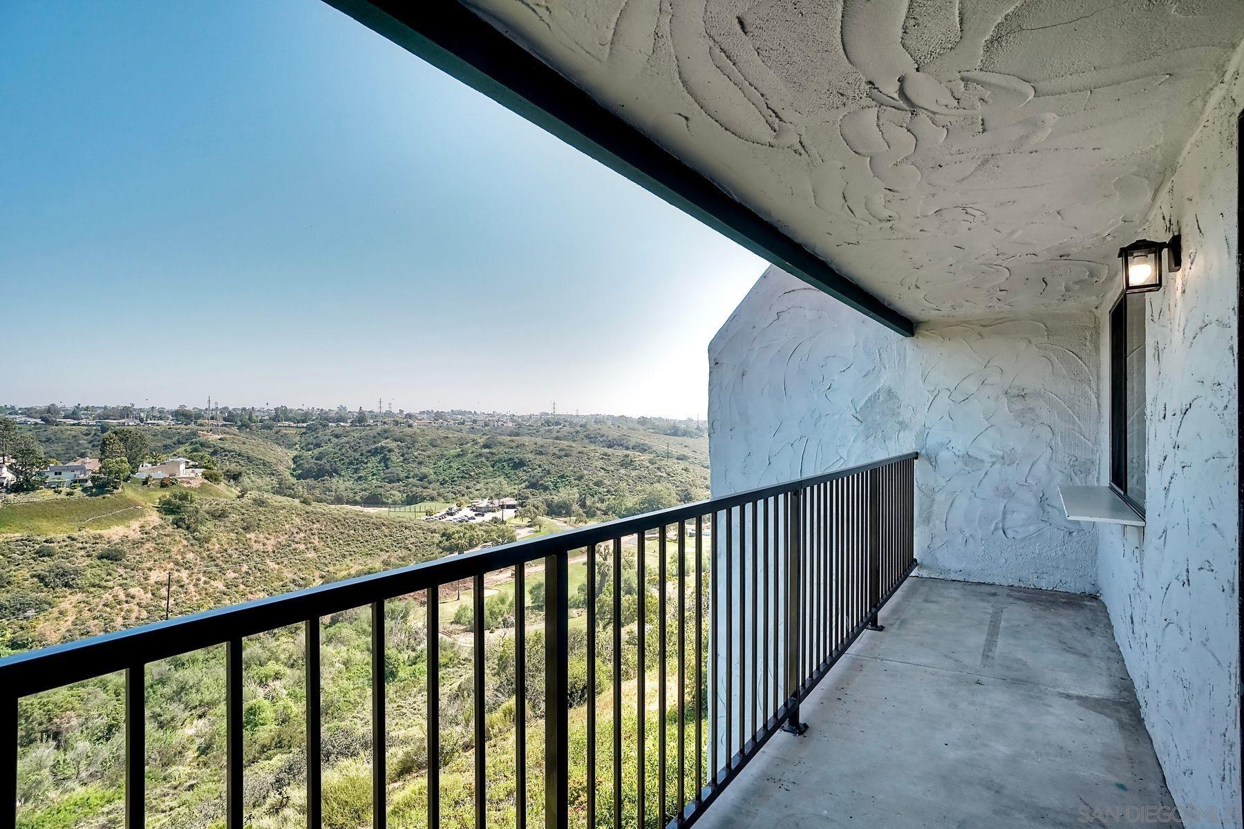 Detail Gallery Image 8 of 21 For 2959  Cowley Way  #95,  San Diego,  CA 92117 - 2 Beds | 2 Baths