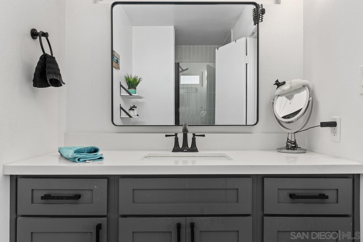 Detail Gallery Image 20 of 42 For 1811  Iris Way, Escondido,  CA 92027 - 4 Beds | 2 Baths