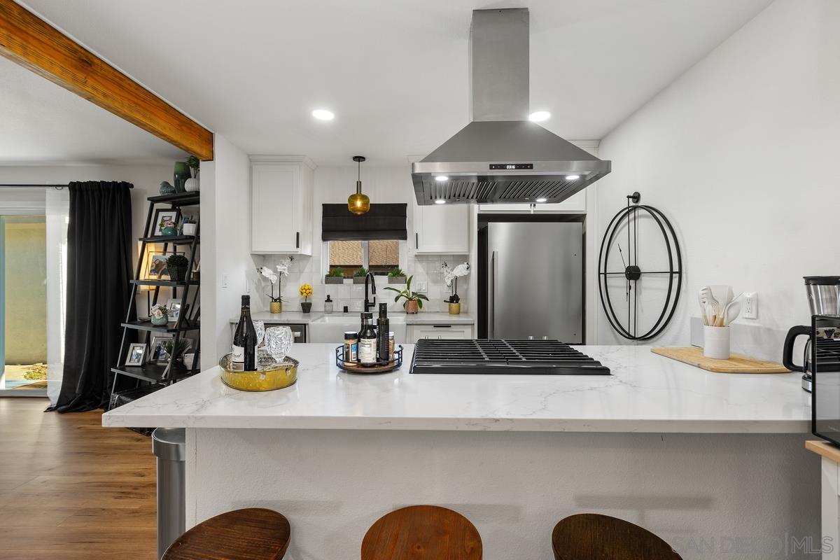 Detail Gallery Image 7 of 42 For 1811  Iris Way, Escondido,  CA 92027 - 4 Beds | 2 Baths