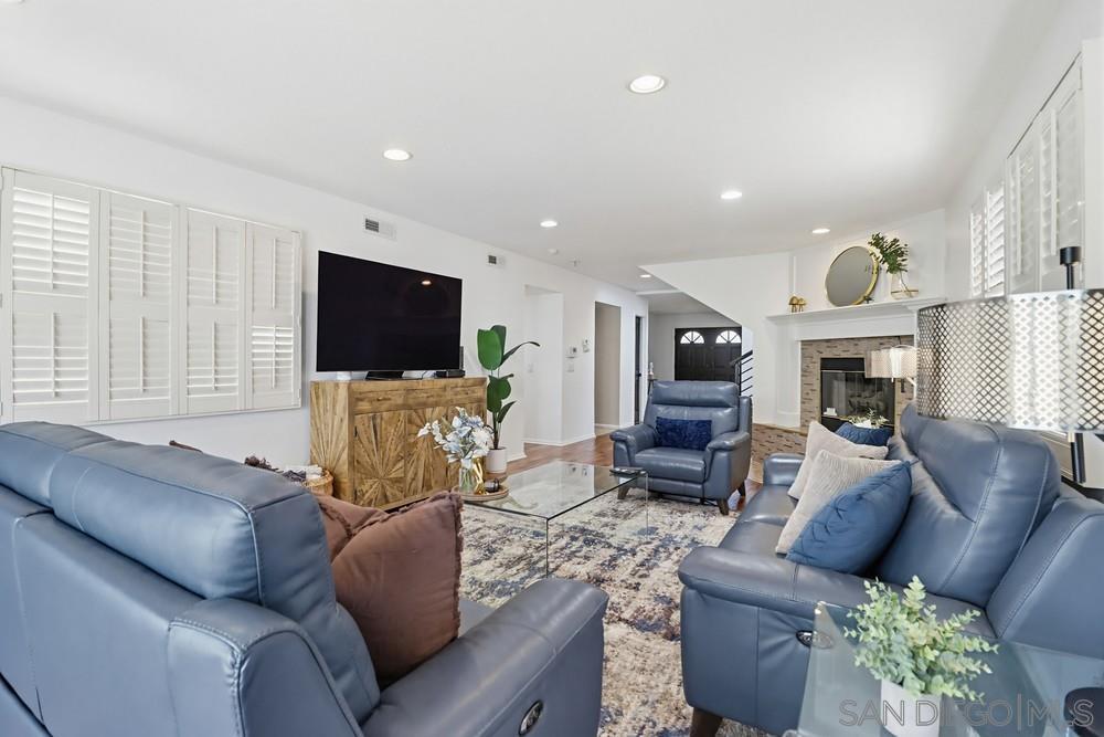 Detail Gallery Image 15 of 46 For 4323  Argos, San Diego,  CA 92116 - 4 Beds | 3/1 Baths