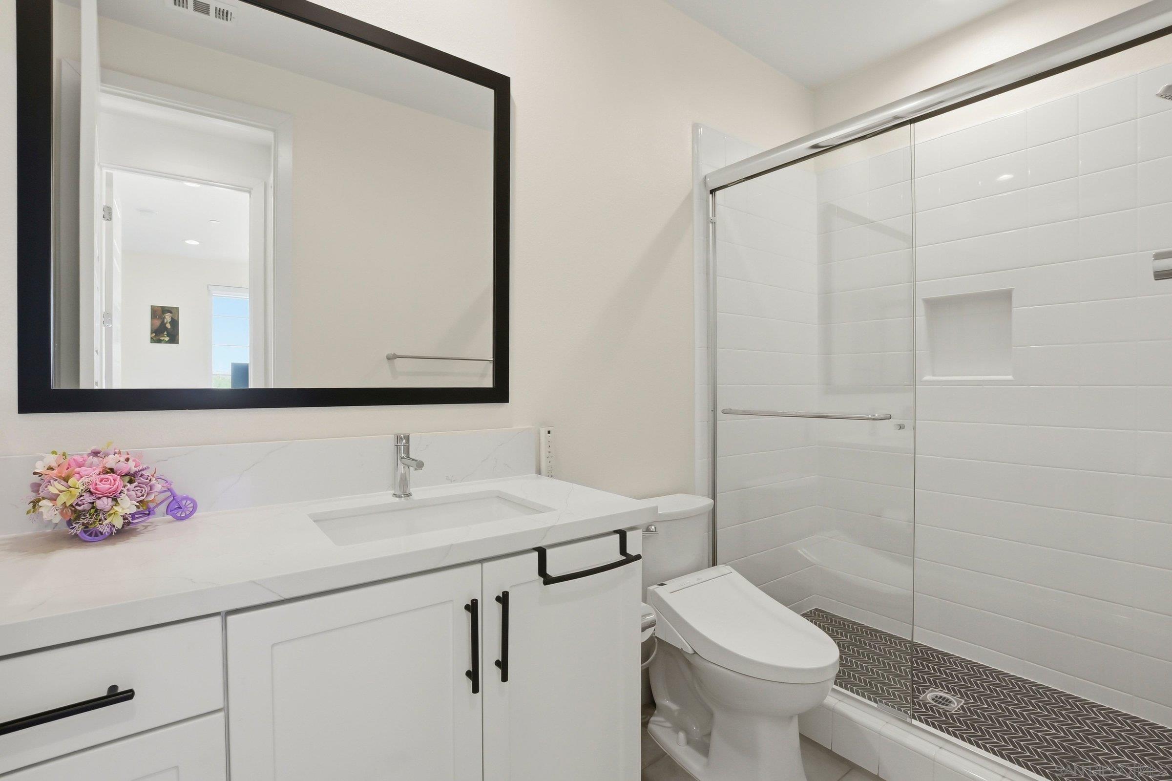 Detail Gallery Image 17 of 45 For 8201  Rose Quartz, San Diego,  CA 92126 - 4 Beds | 3 Baths