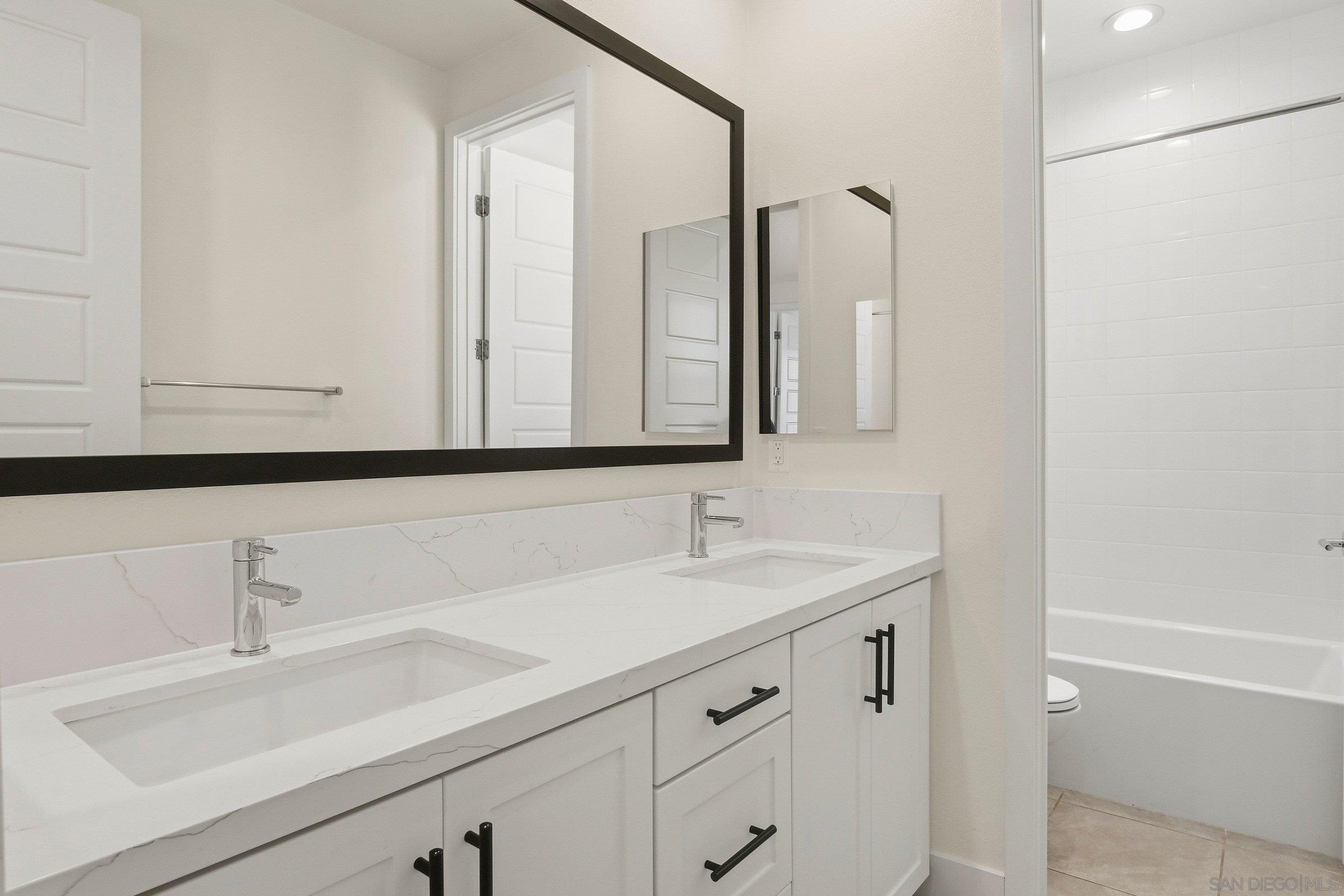 Detail Gallery Image 19 of 45 For 8201  Rose Quartz, San Diego,  CA 92126 - 4 Beds | 3 Baths