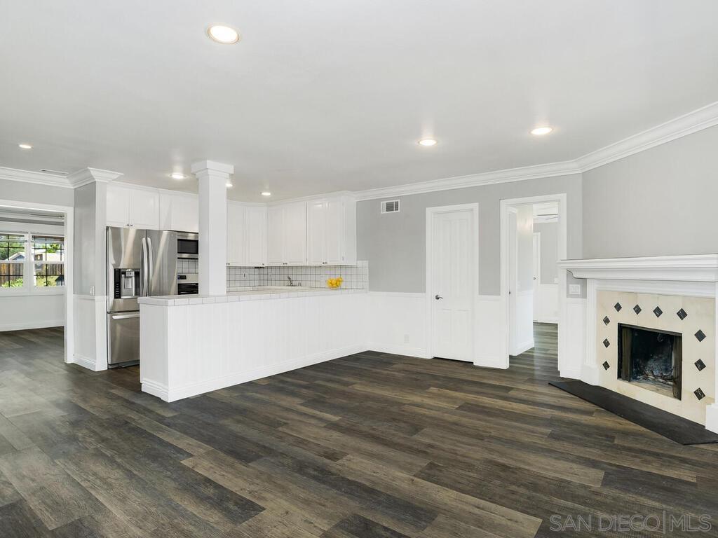 Detail Gallery Image 16 of 35 For 3555  Oak Glen, San Diego,  CA 92117 - 4 Beds | 3 Baths