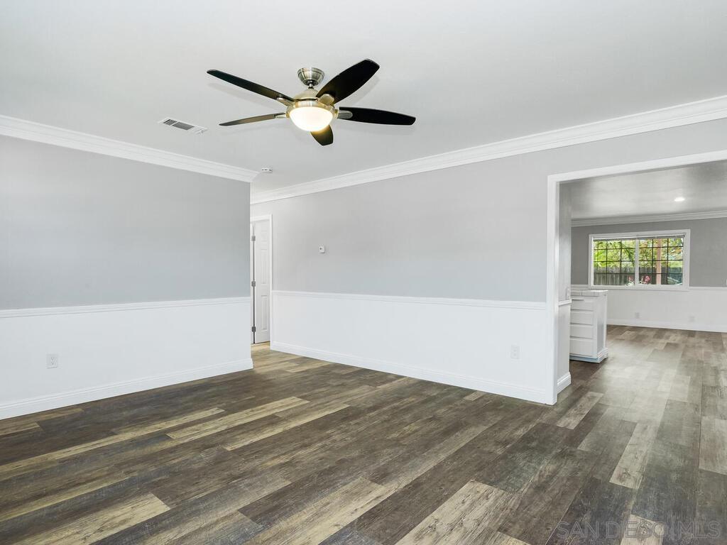 Detail Gallery Image 6 of 35 For 3555  Oak Glen, San Diego,  CA 92117 - 4 Beds | 3 Baths