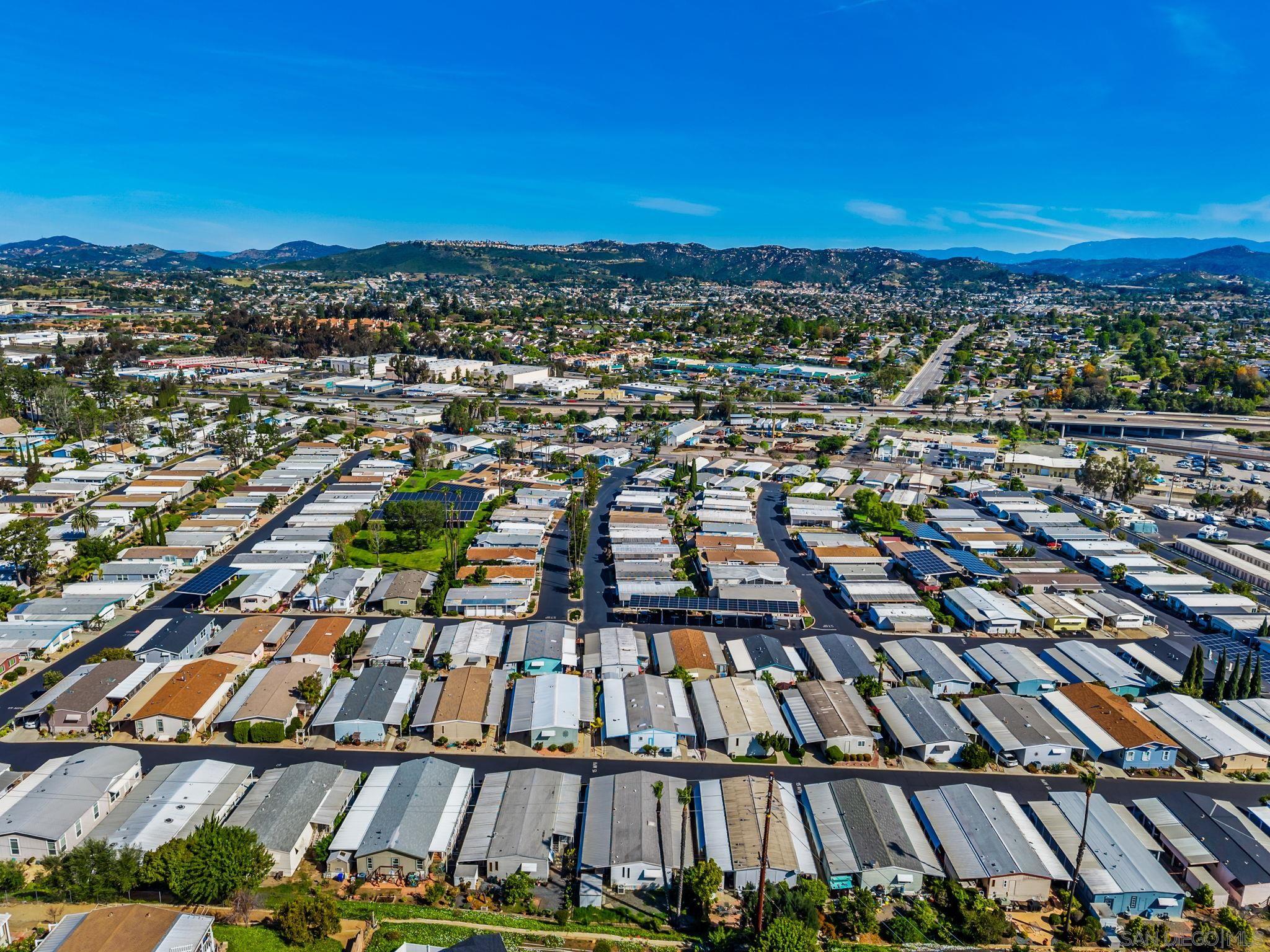 Detail Gallery Image 12 of 38 For 1219 E Barham Drive  #37,  San Marcos,  CA 92078 - 2 Beds | 2 Baths