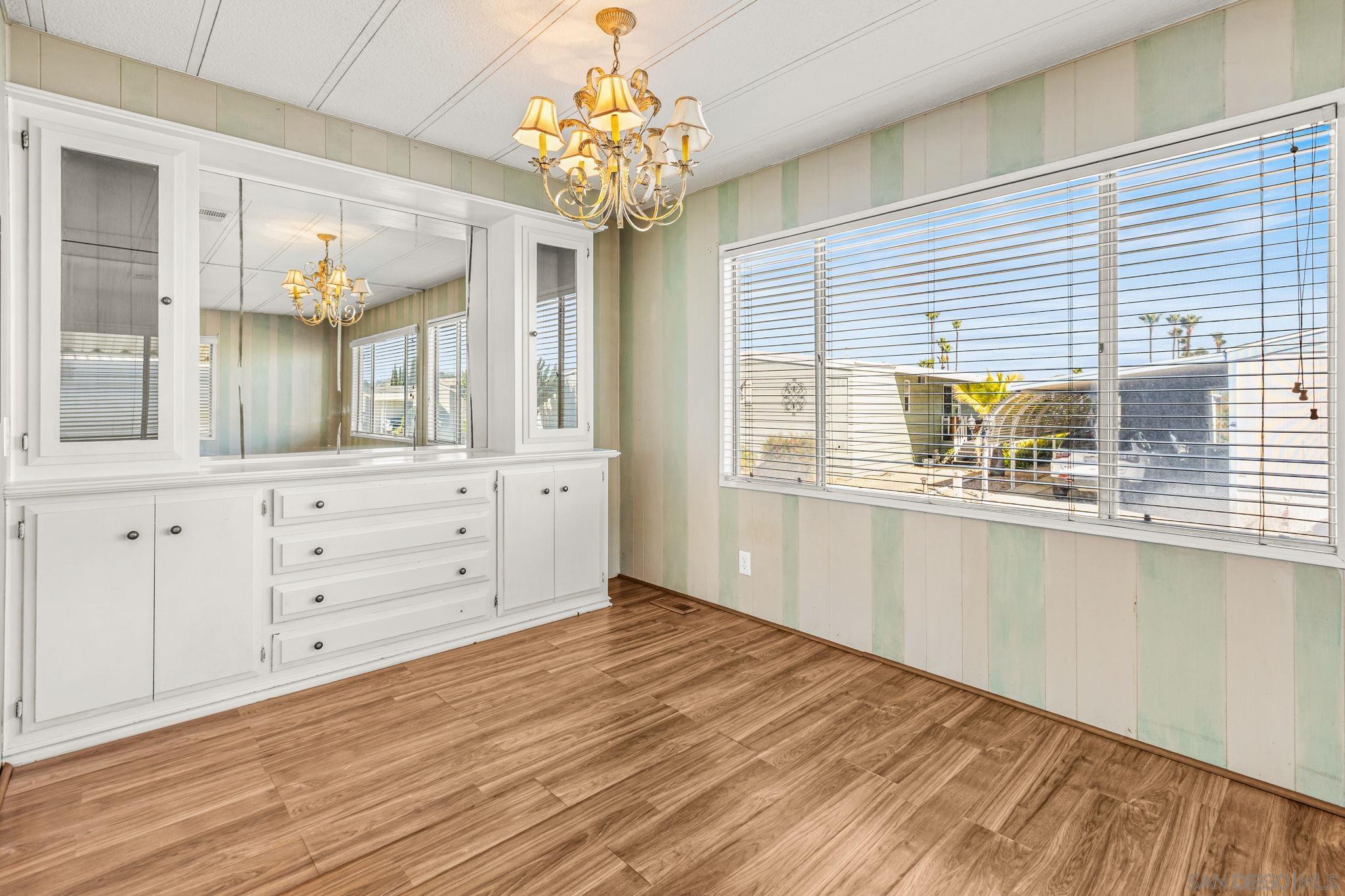 Detail Gallery Image 17 of 38 For 1219 E Barham Drive  #37,  San Marcos,  CA 92078 - 2 Beds | 2 Baths