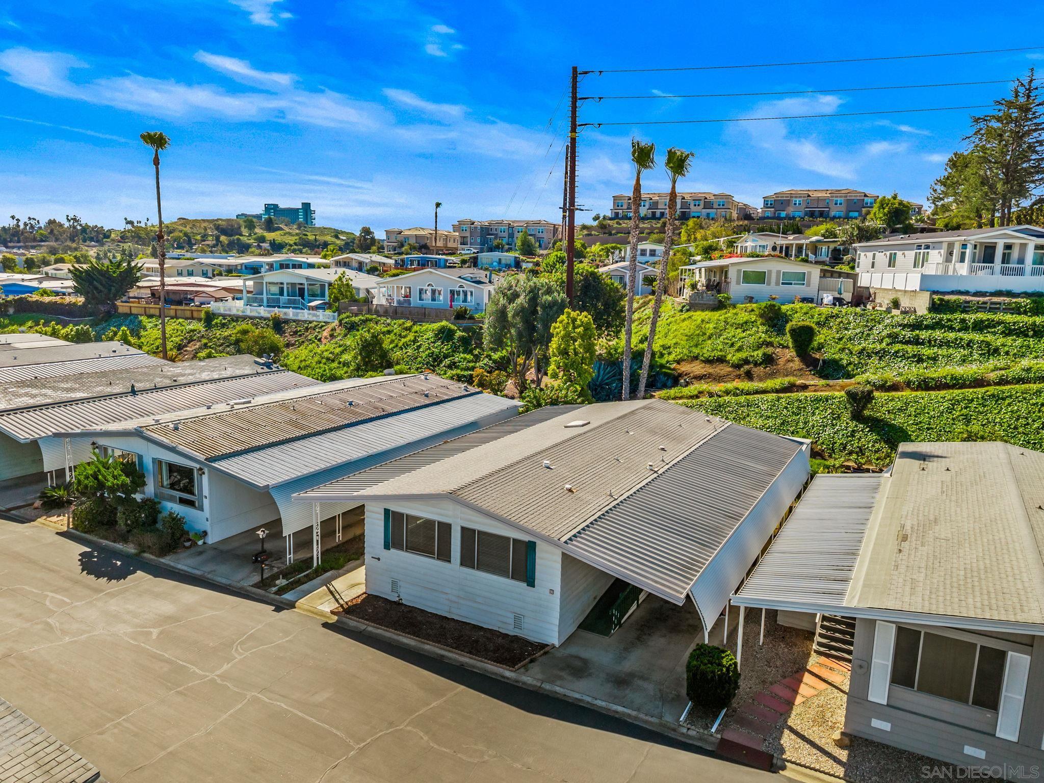 Detail Gallery Image 3 of 38 For 1219 E Barham Drive  #37,  San Marcos,  CA 92078 - 2 Beds | 2 Baths