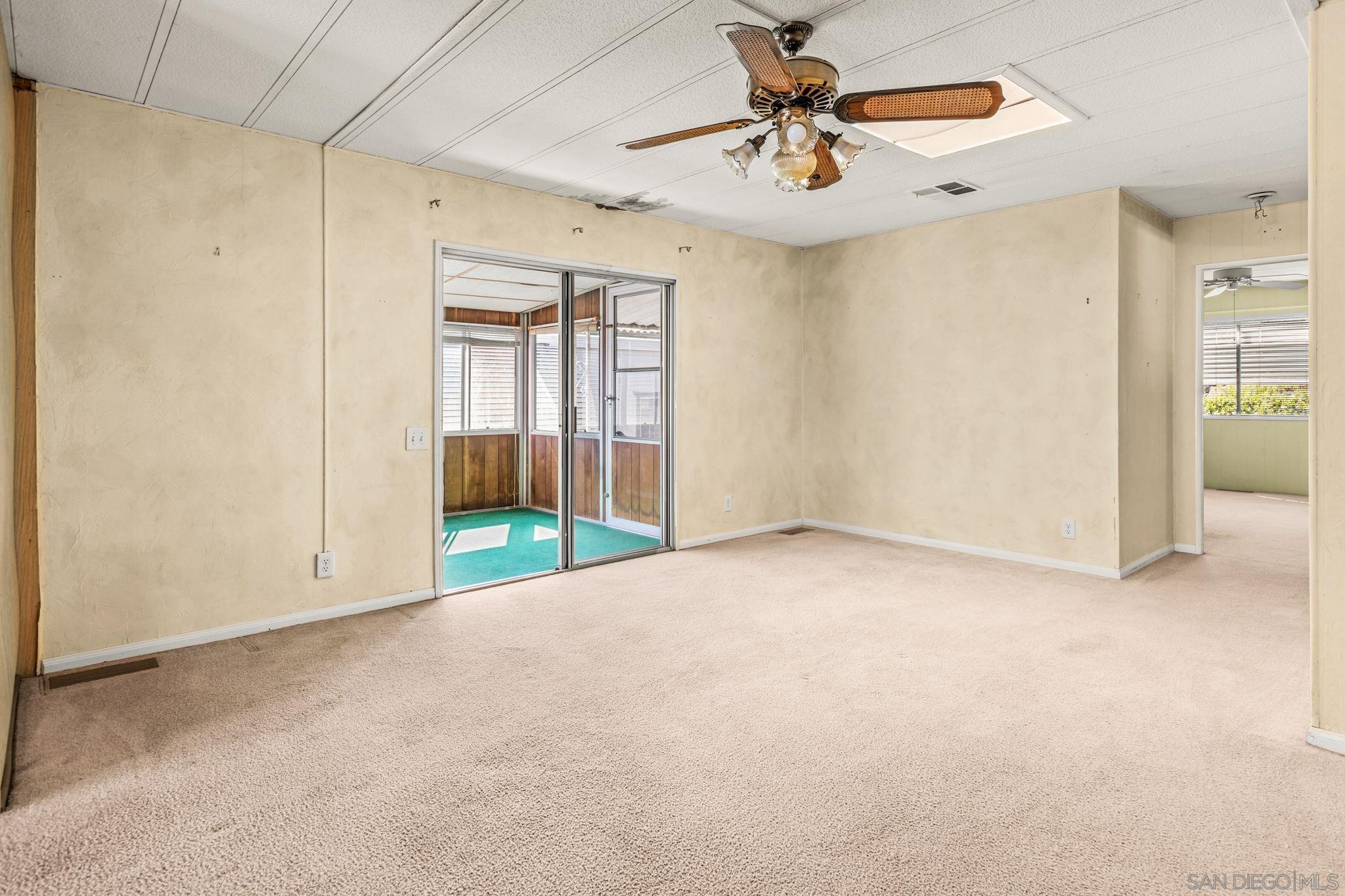 Detail Gallery Image 22 of 38 For 1219 E Barham Drive  #37,  San Marcos,  CA 92078 - 2 Beds | 2 Baths