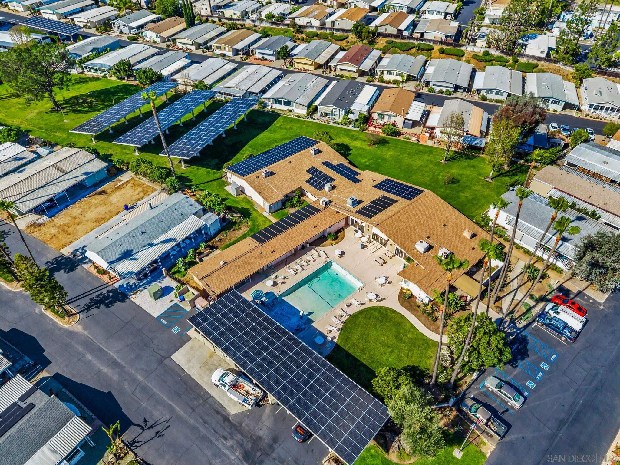 Detail Gallery Image 6 of 38 For 1219 E Barham Drive  #37,  San Marcos,  CA 92078 - 2 Beds | 2 Baths