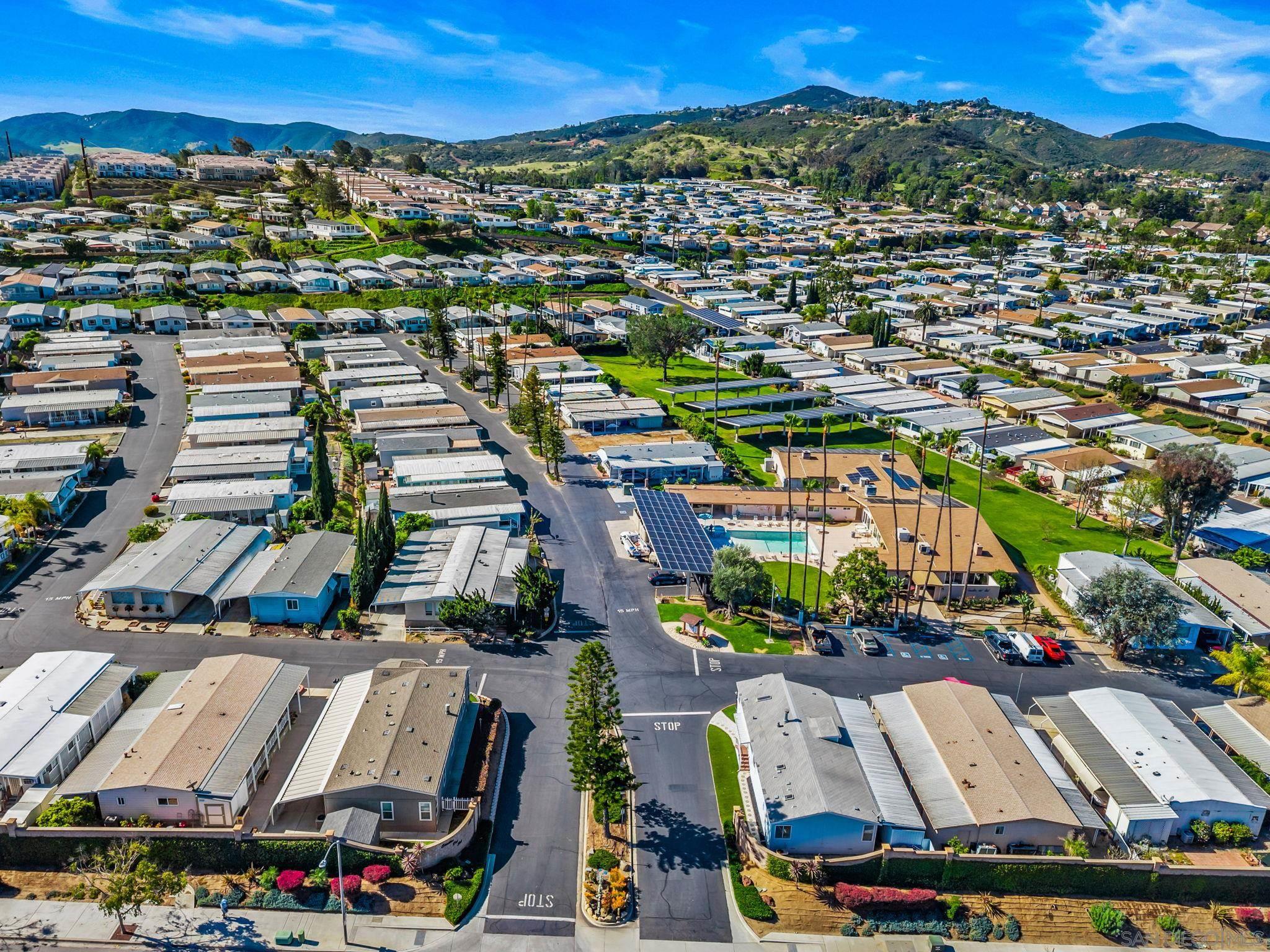 Detail Gallery Image 8 of 38 For 1219 E Barham Drive  #37,  San Marcos,  CA 92078 - 2 Beds | 2 Baths